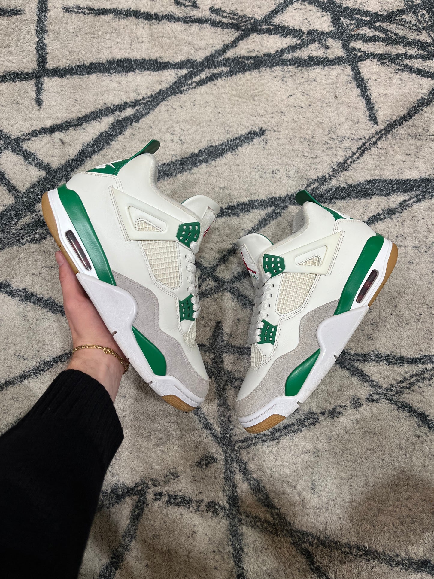 Air Jordan 4 Pine Green