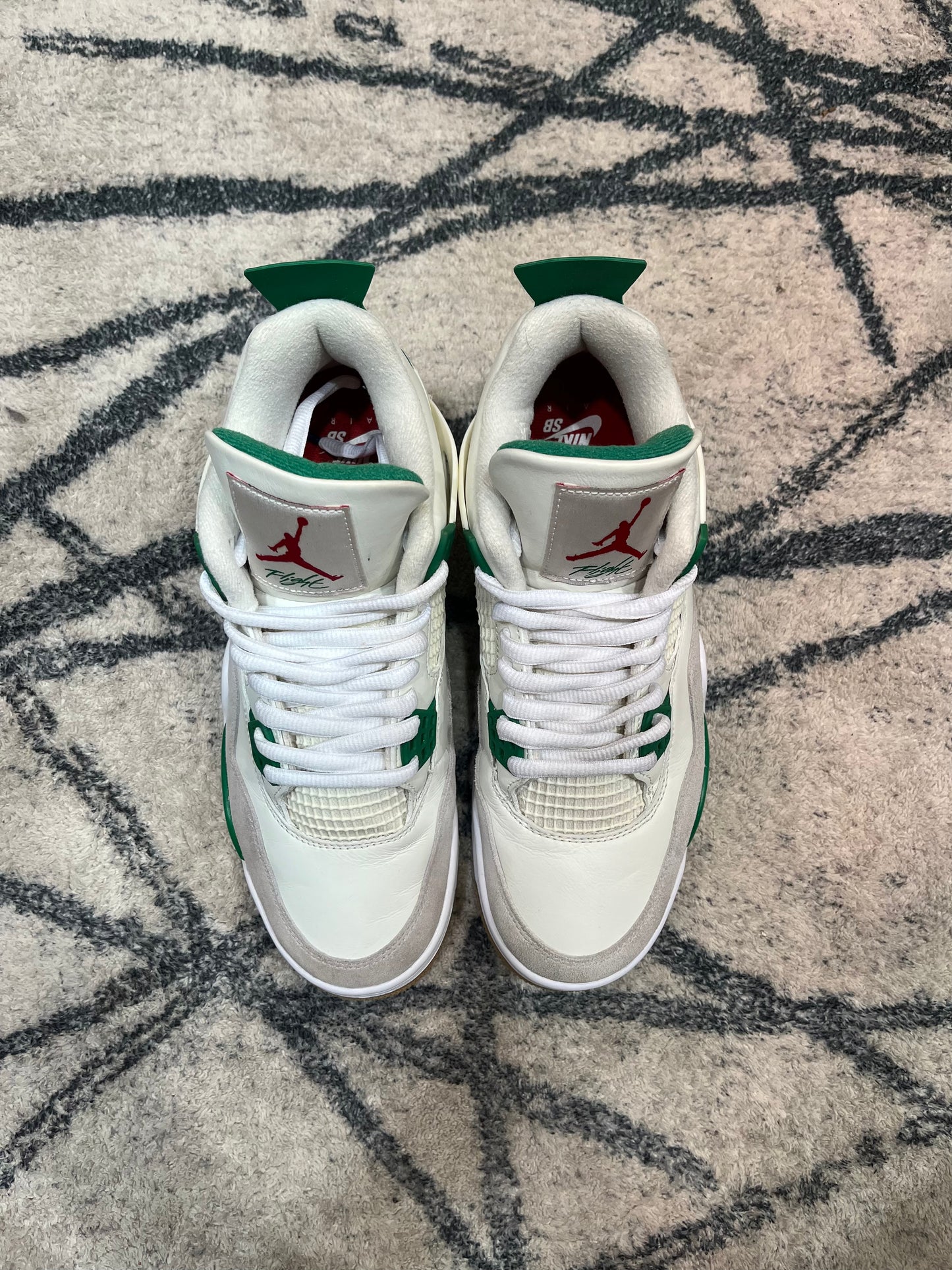 Air Jordan 4 SB Pine Green