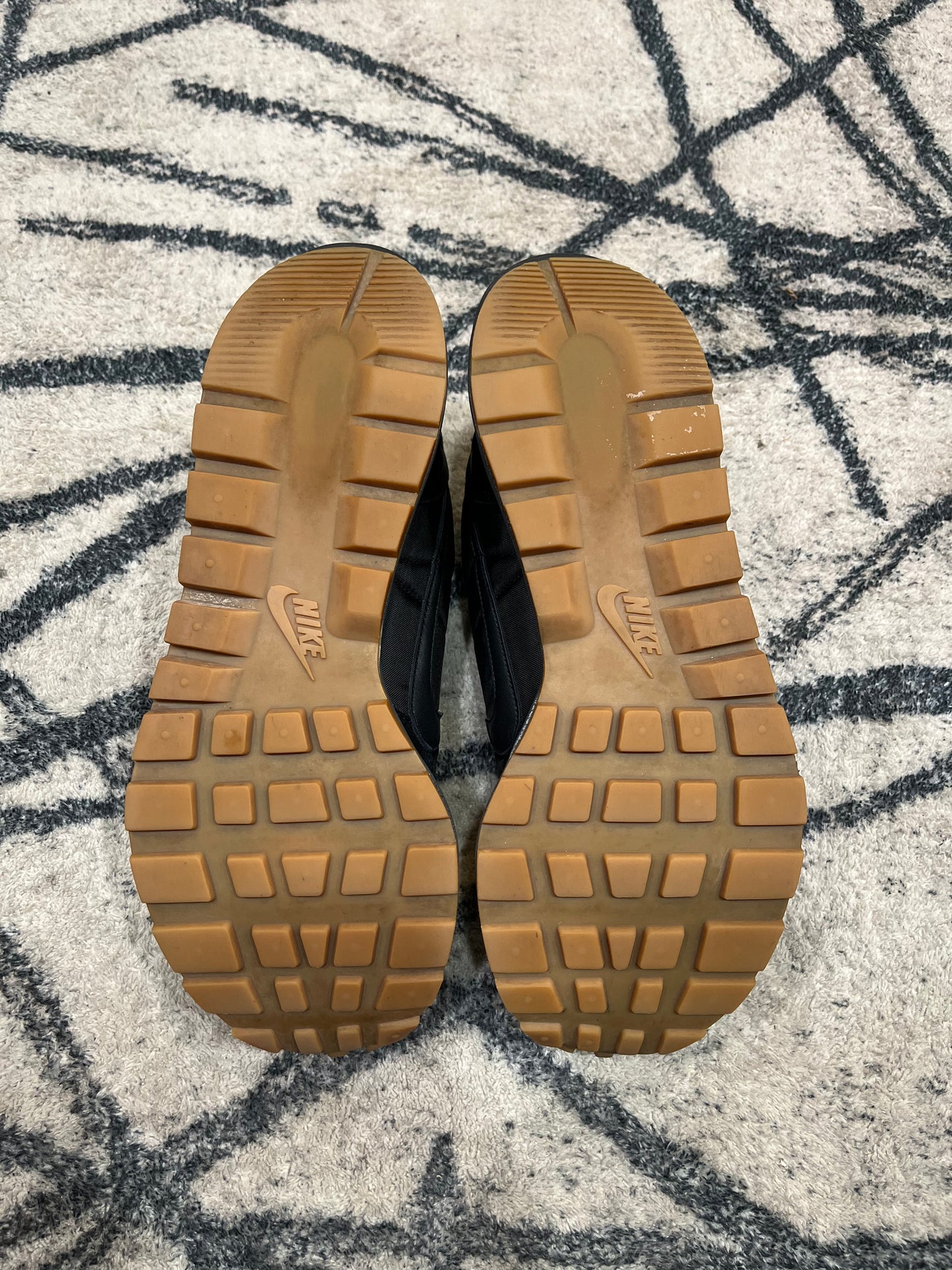 Sacai Vaporwaffle Black Gum
