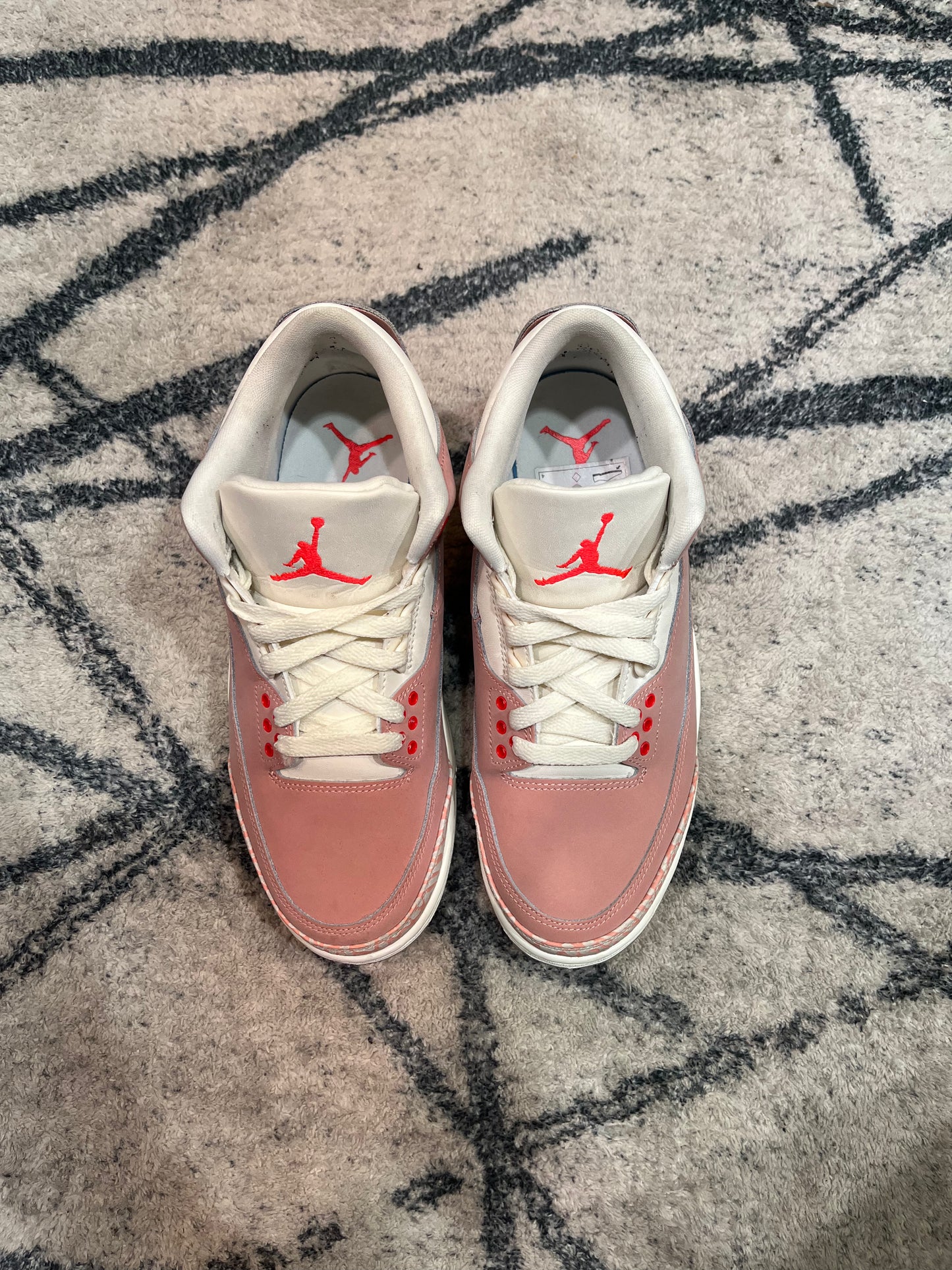 Air Jordan 3 Valentine
