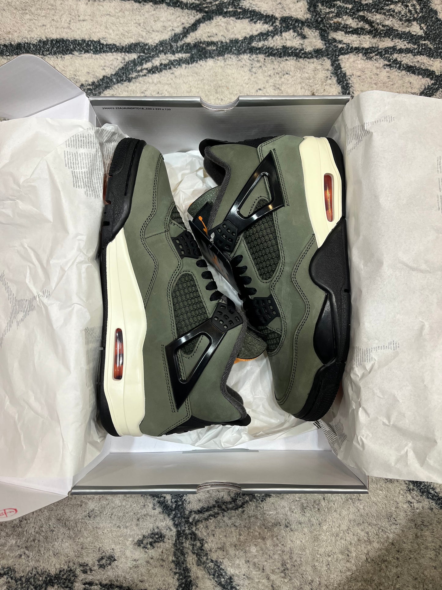 Air Jordan 4 Undefeated