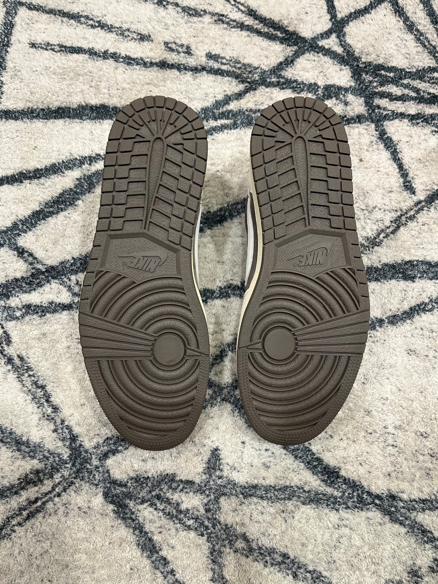 Air Jordan 1 Travis Reverse Mocha