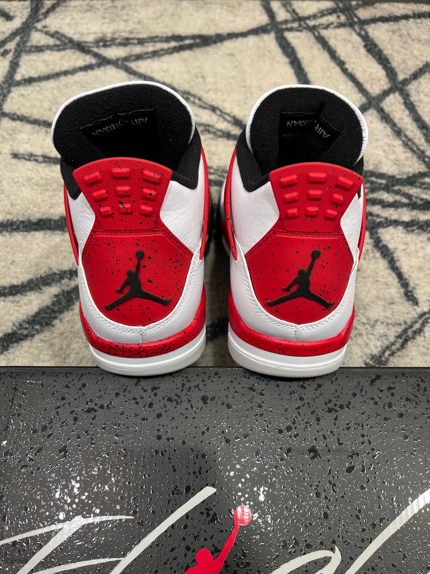 Air Jordan 4 Fire Red Cement