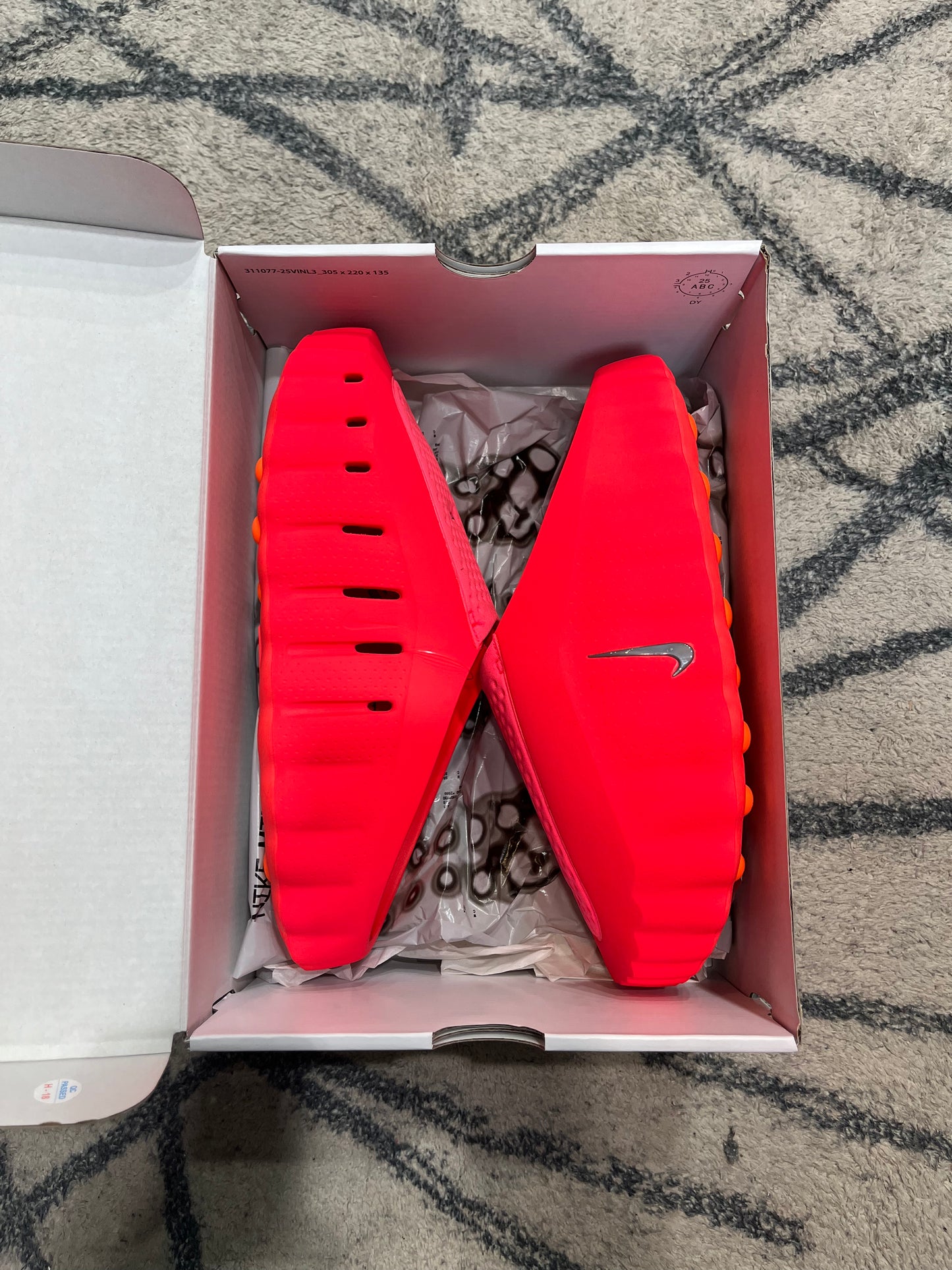 Nike Mind 001 Slide Solar Red