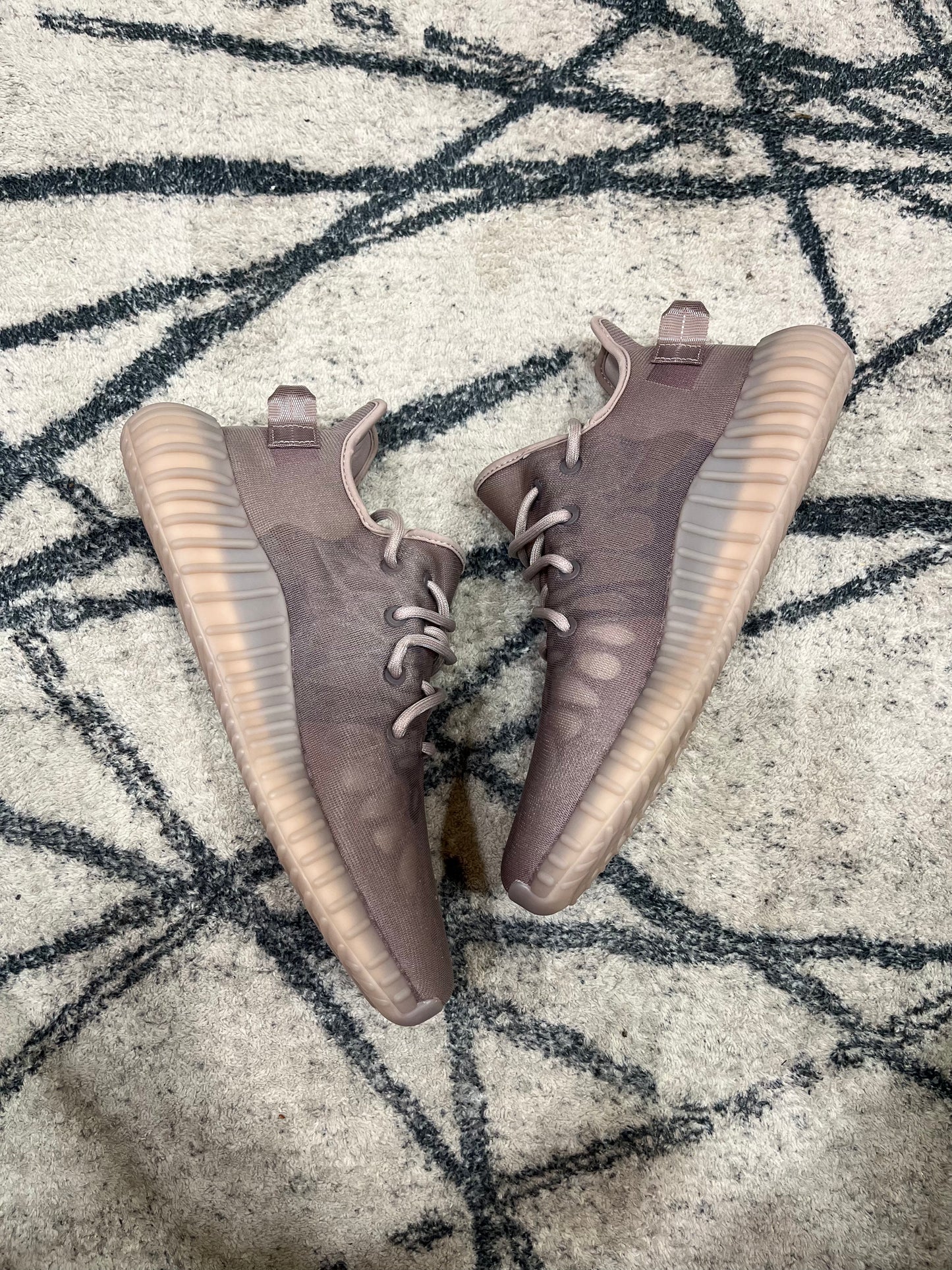 Yeezy 350 Monmis
