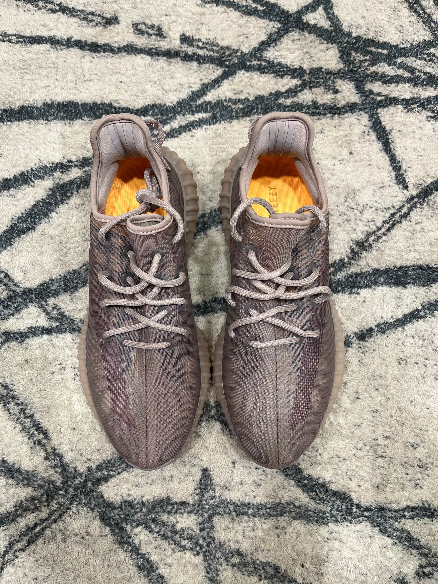 Yeezy 350 Monmis