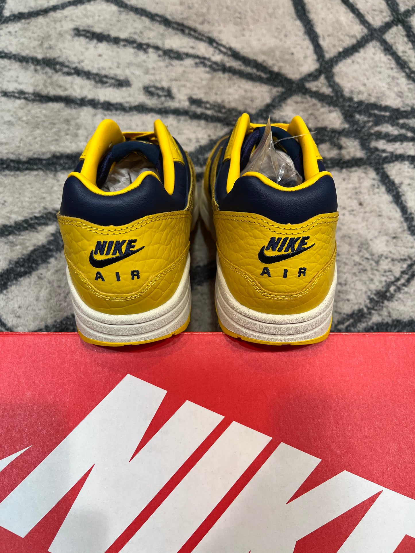 Nike Air Max 1 Michigan