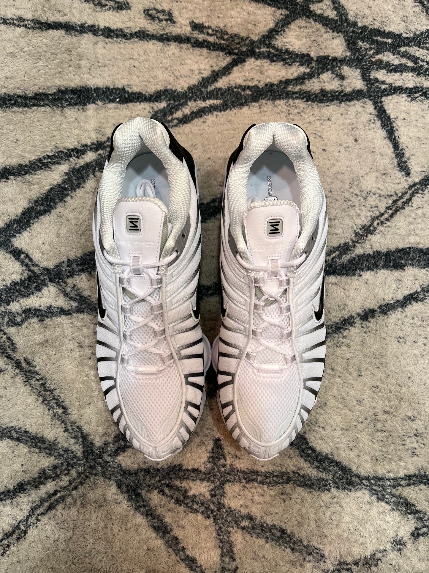 Nike Shox White Black