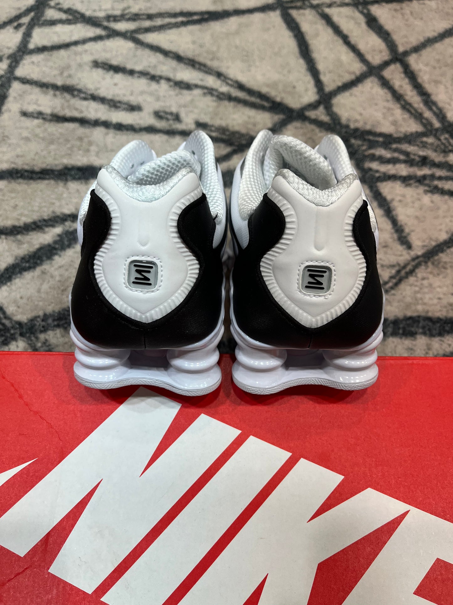 Nike Shox White Black