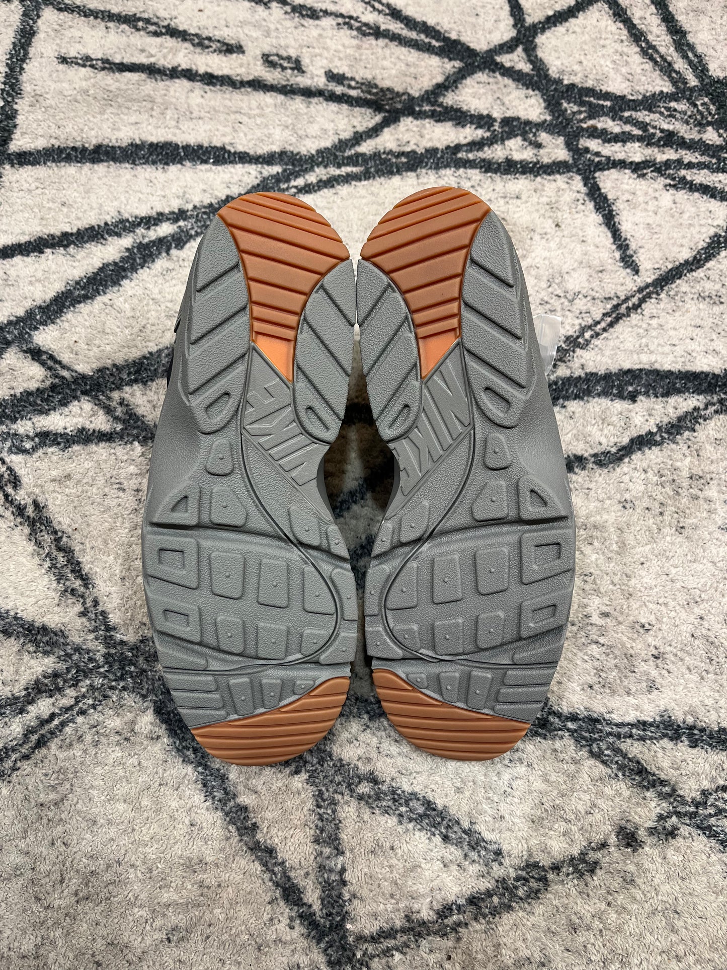 Nike Huarache Corteiz Gully Grey