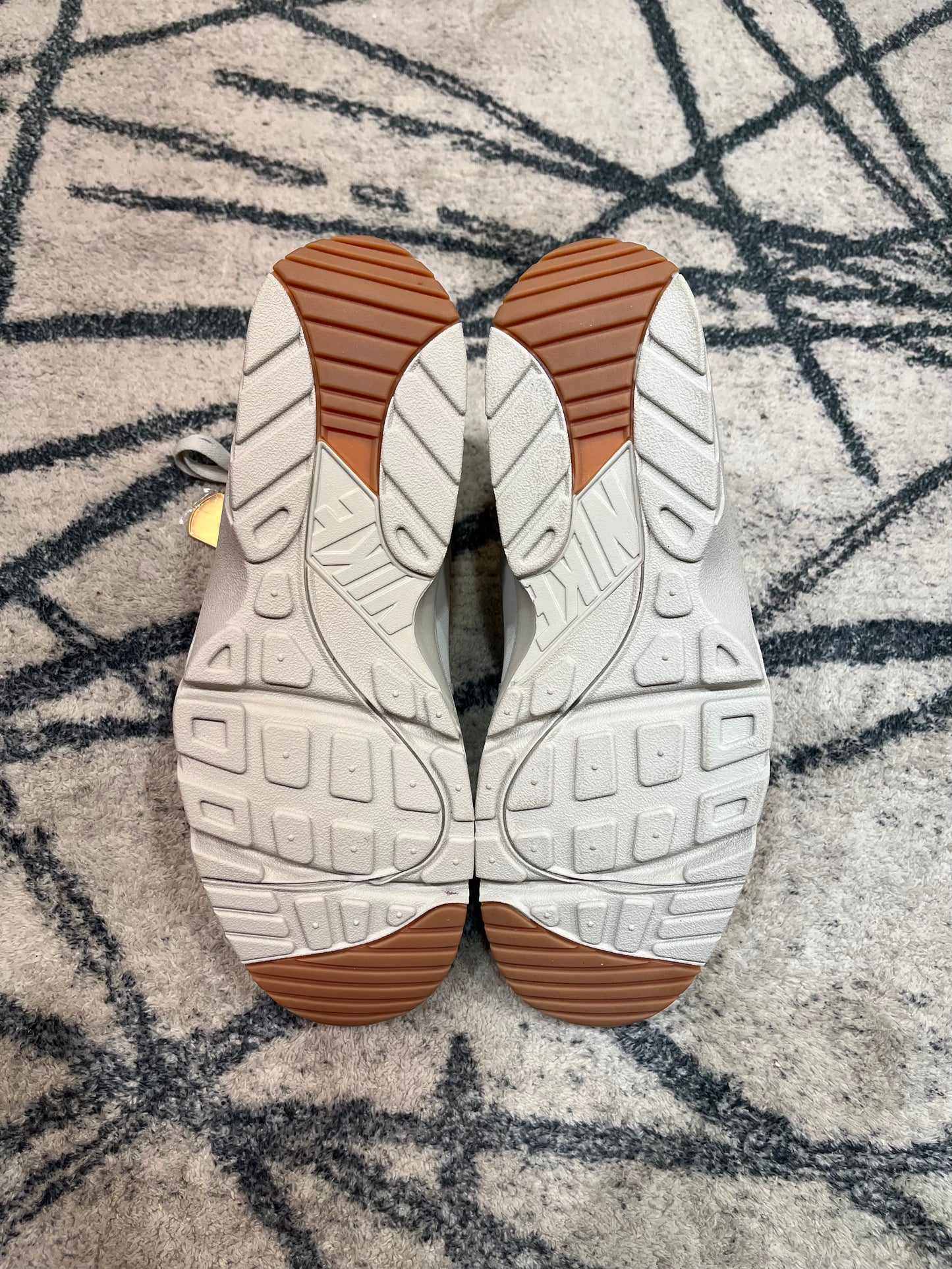 Nike Corteiz Huarache Light Bone