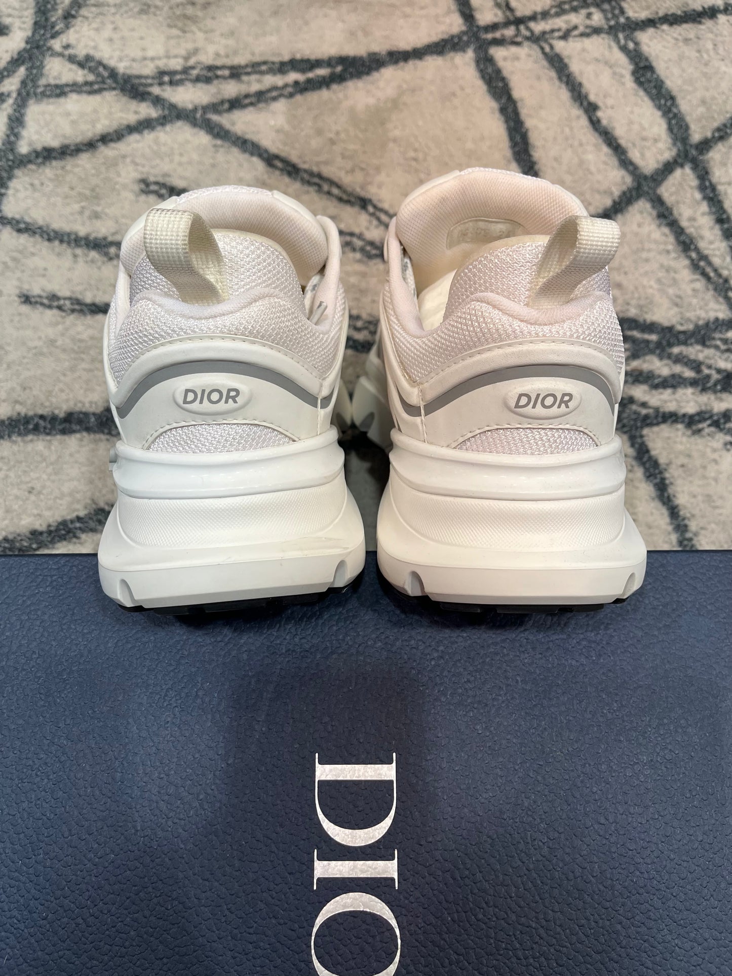 Dior B44 White