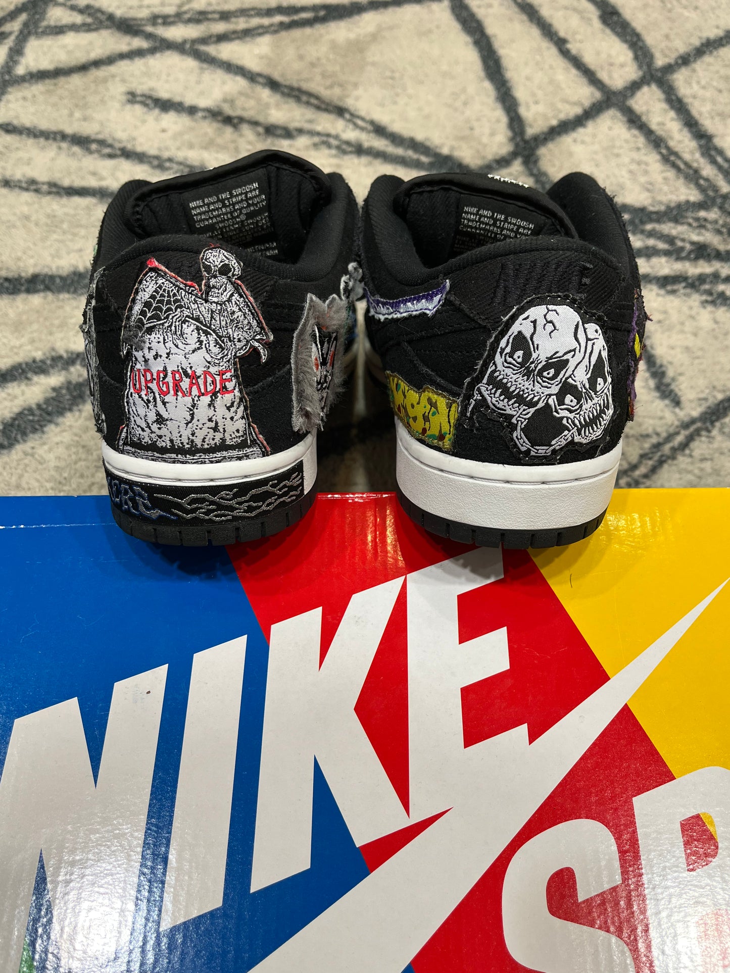 Nike Dunk Sb NeckFace