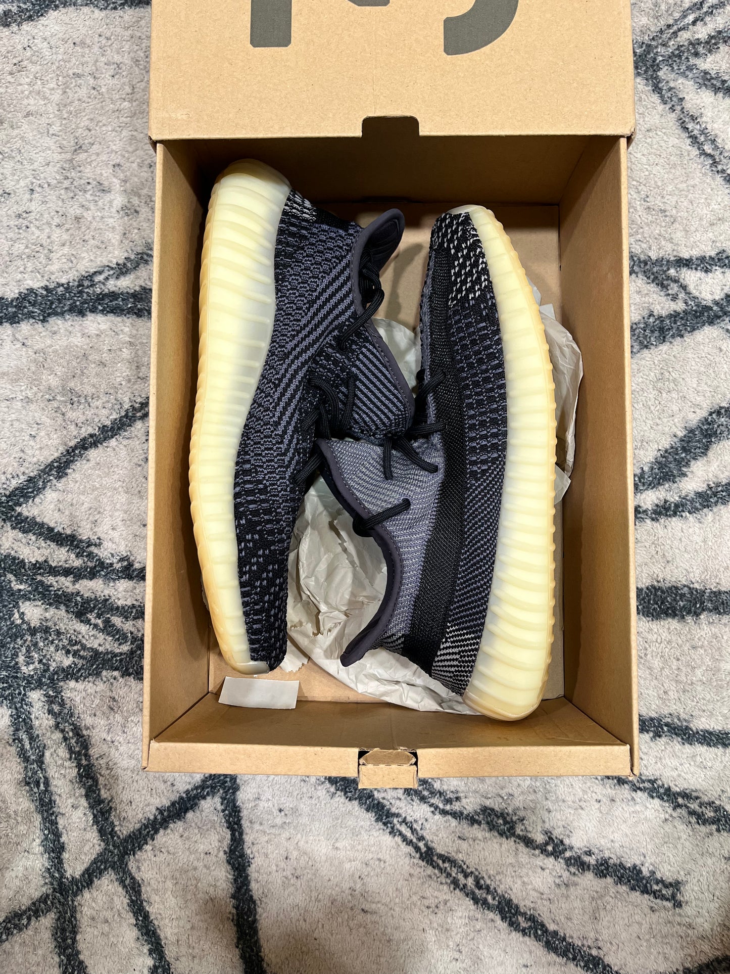 Yeezy 350 V2 Carbon