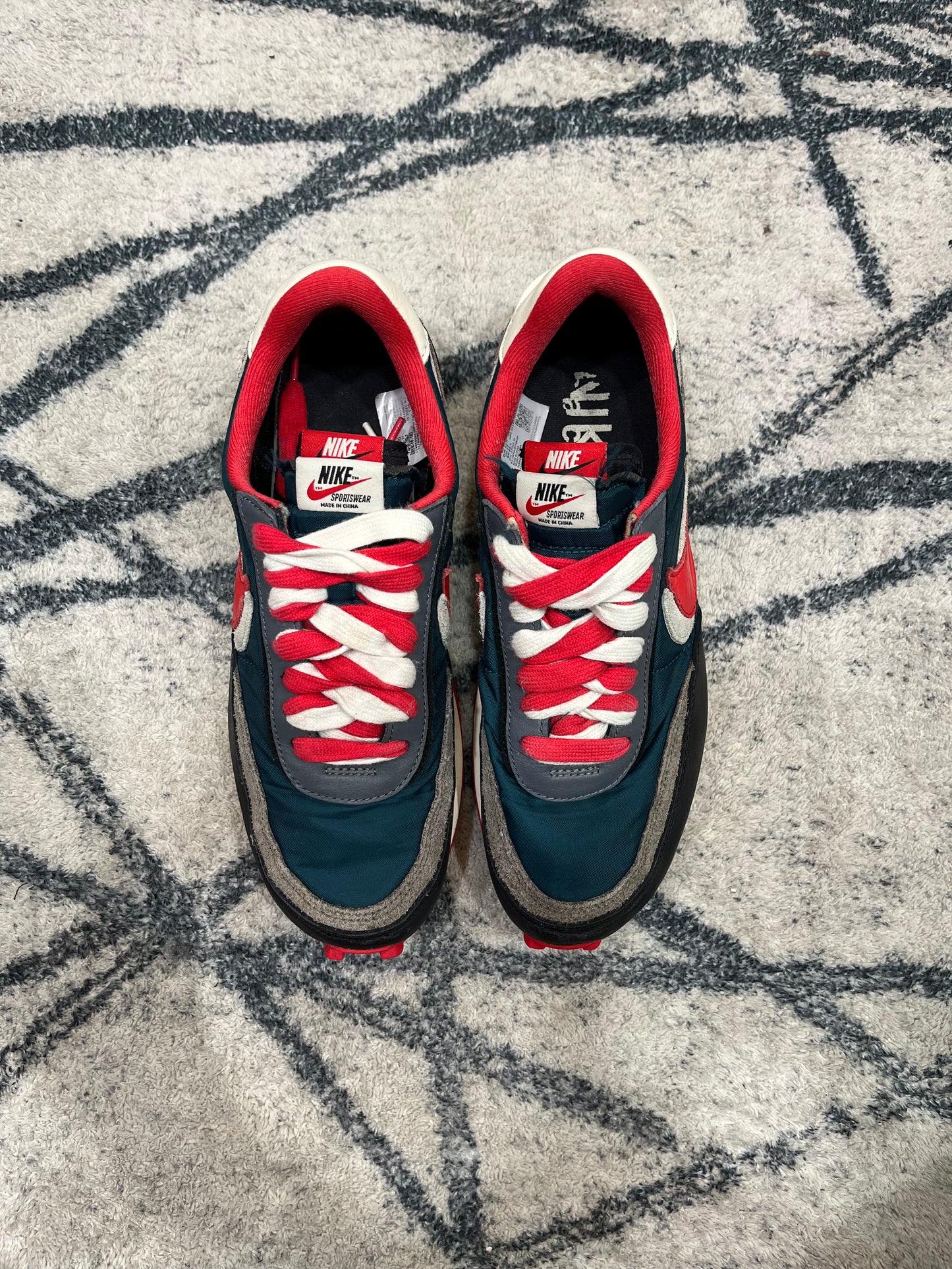 Nie Sacai Waffle Uni Red