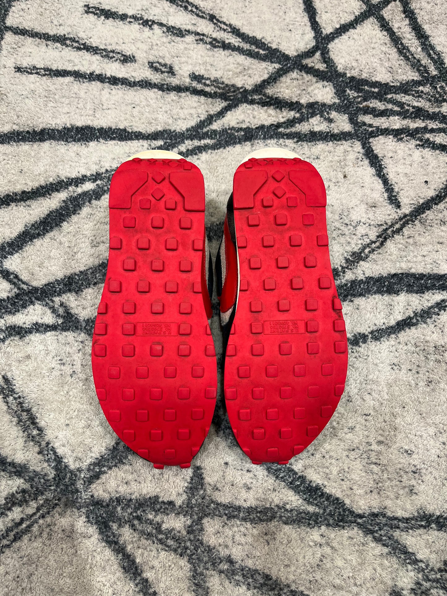 Nie Sacai Waffle Uni Red