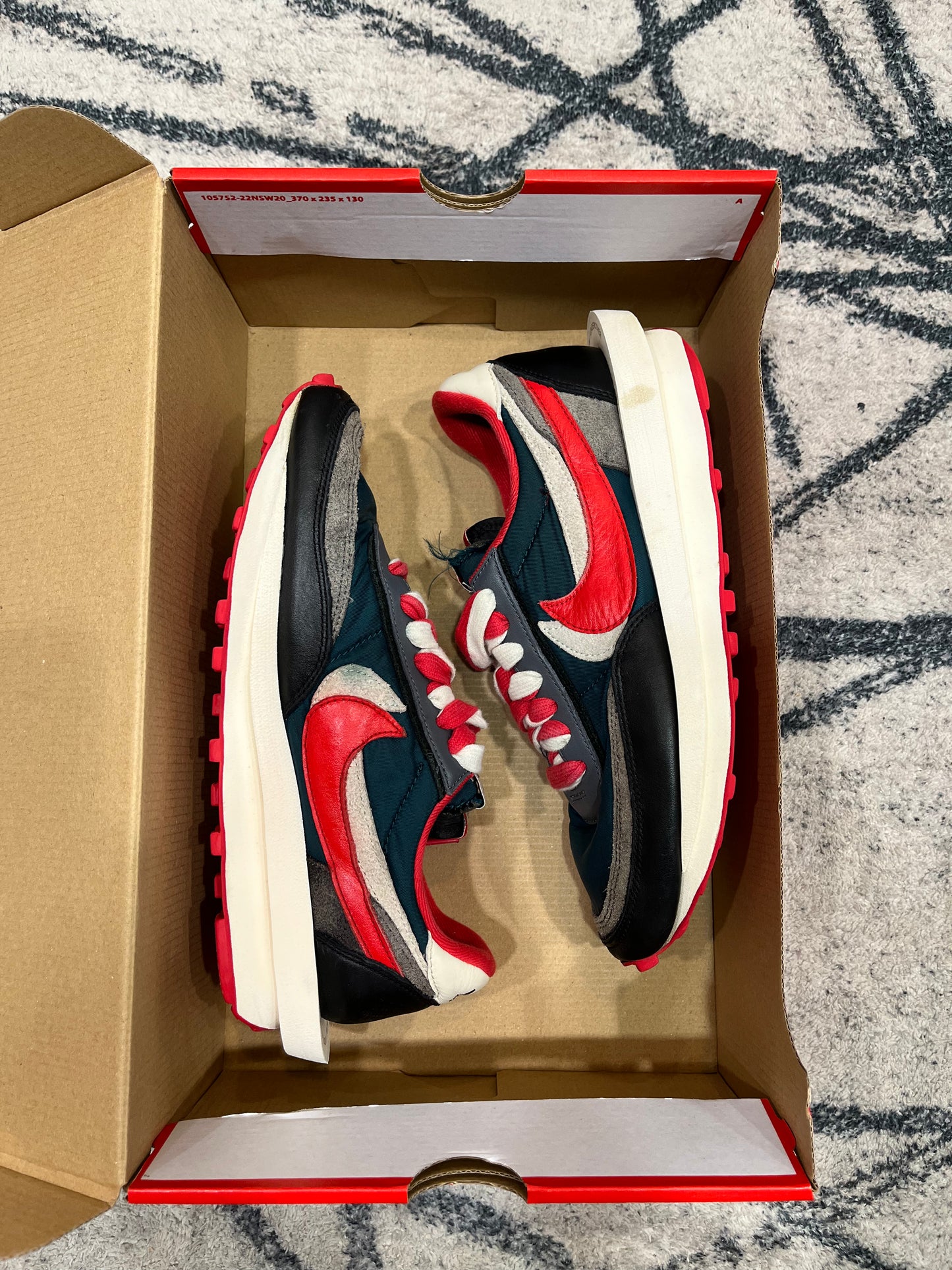 Nie Sacai Waffle Uni Red
