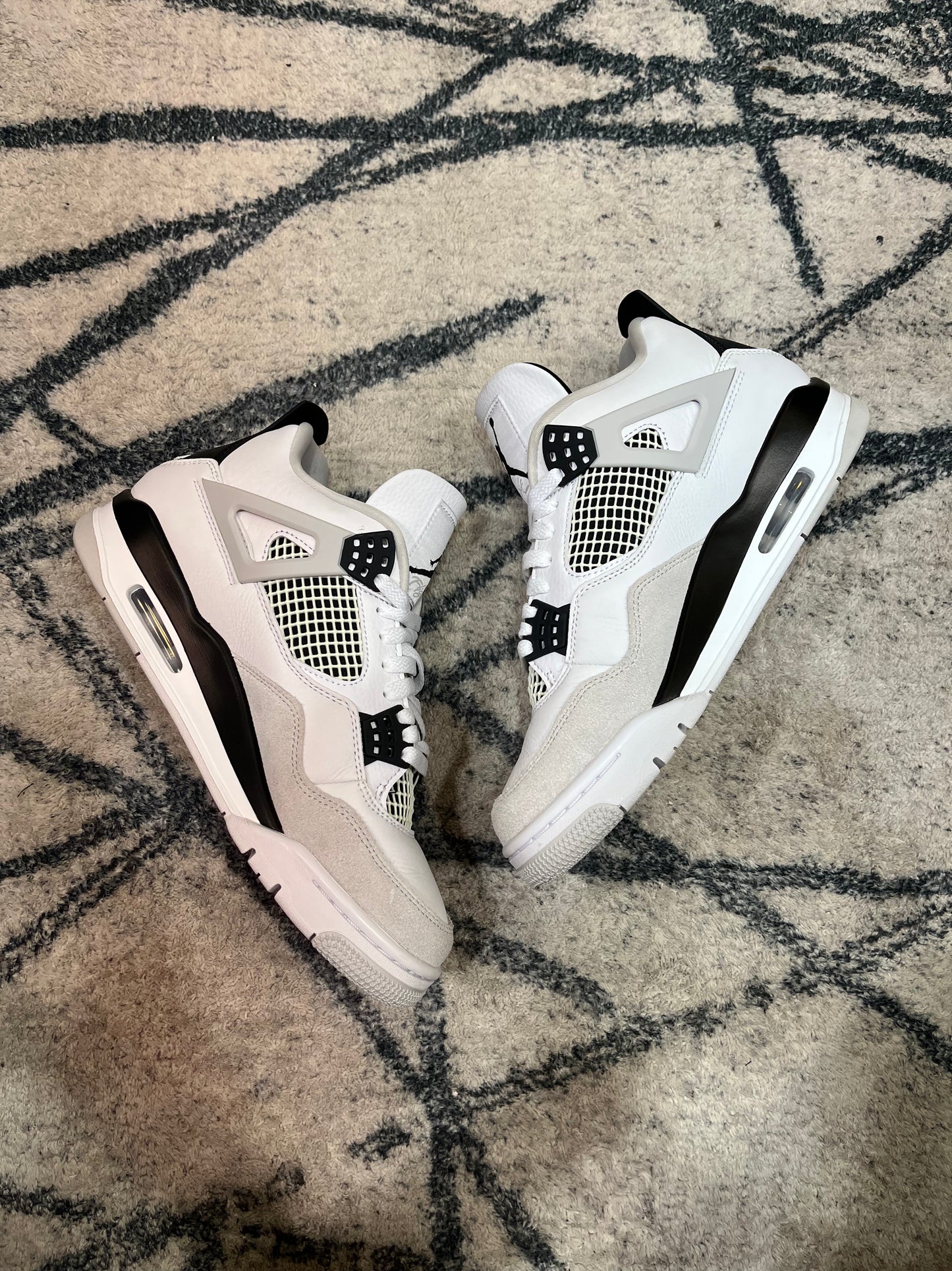 Air Jordan 4 Military Black
