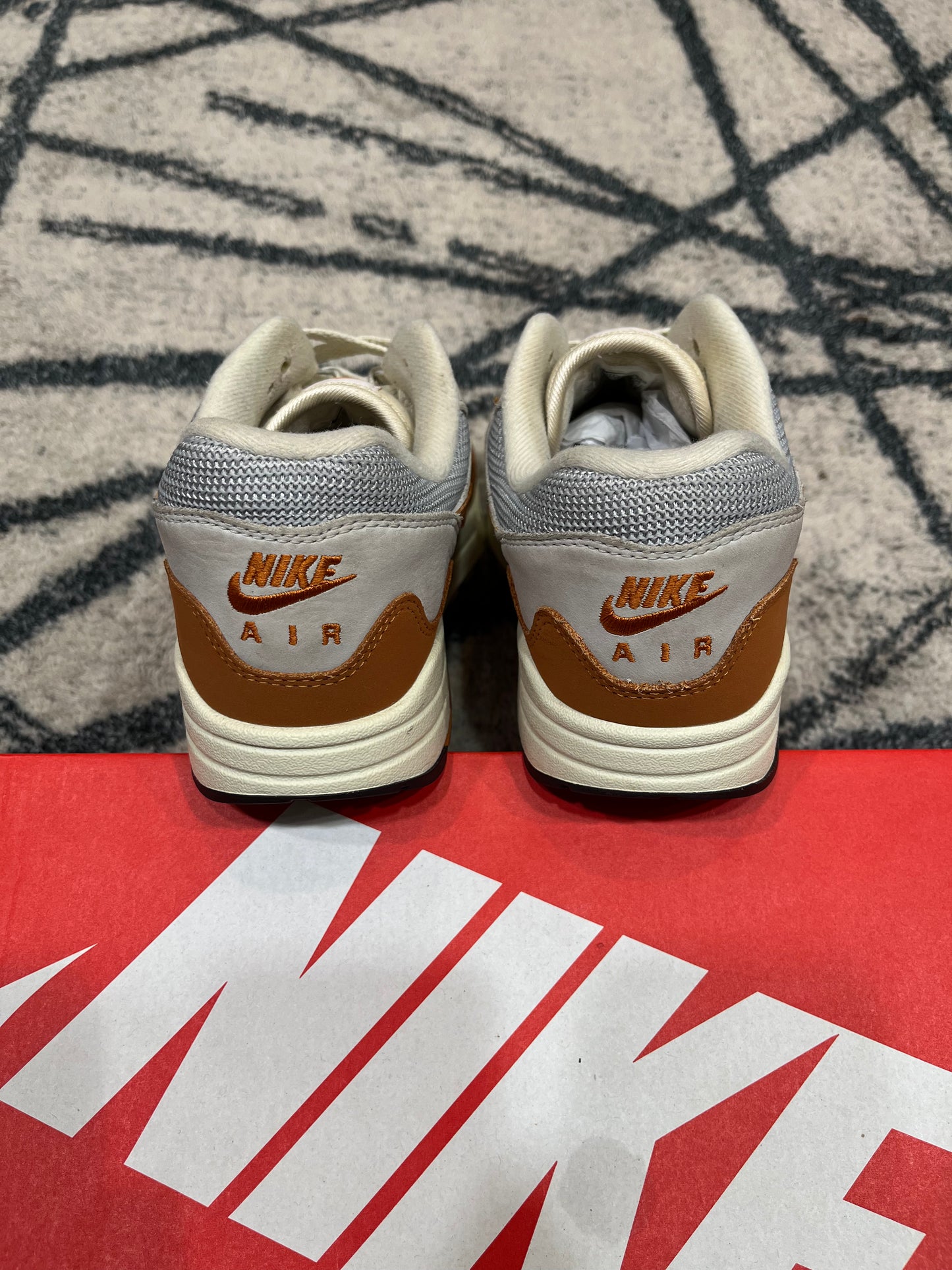 Nike Air Max 1 Patta Waves Monarch