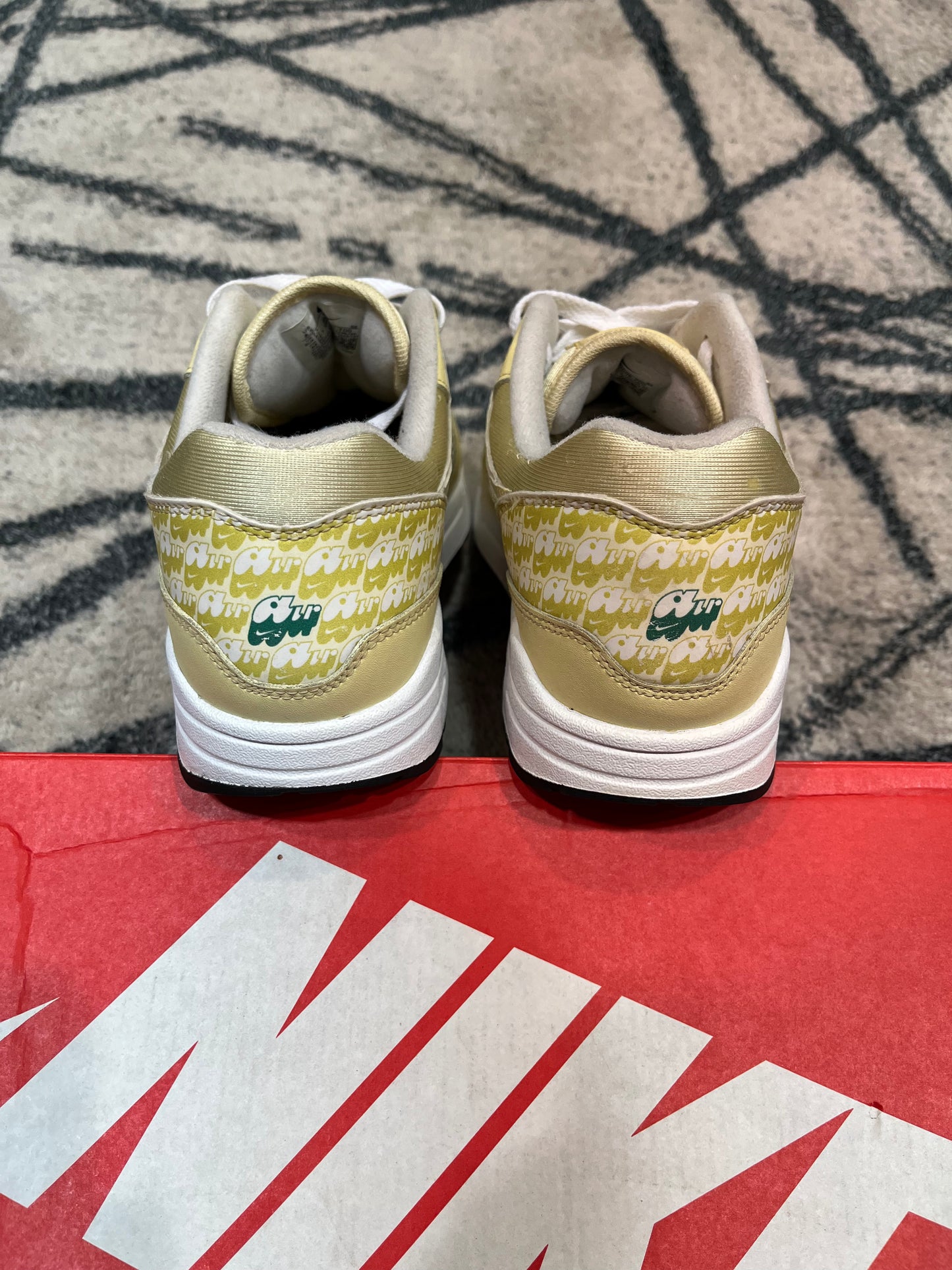 Nike Air Max 1 Lemonade