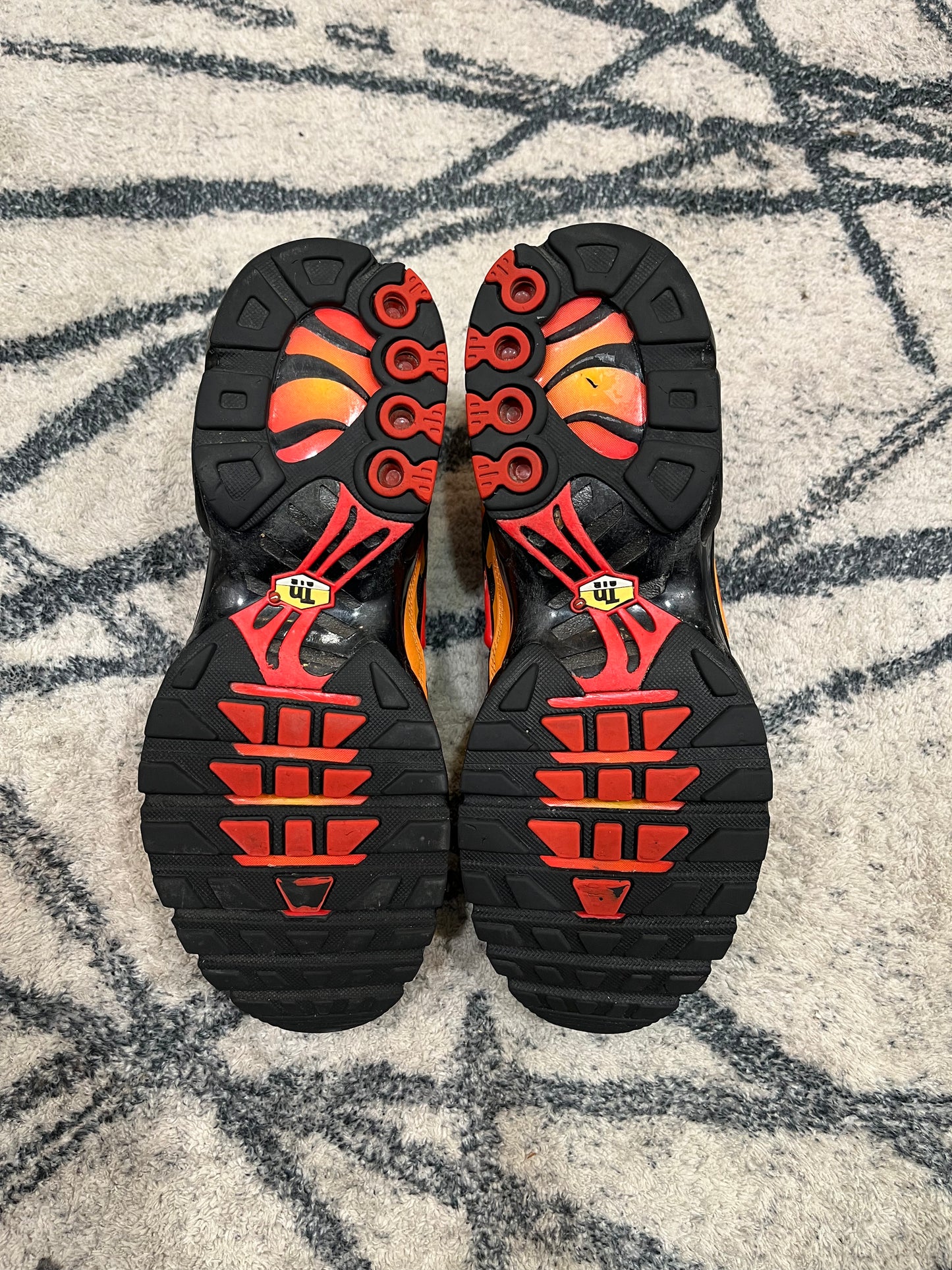 Nike Air Max Plus Volcano