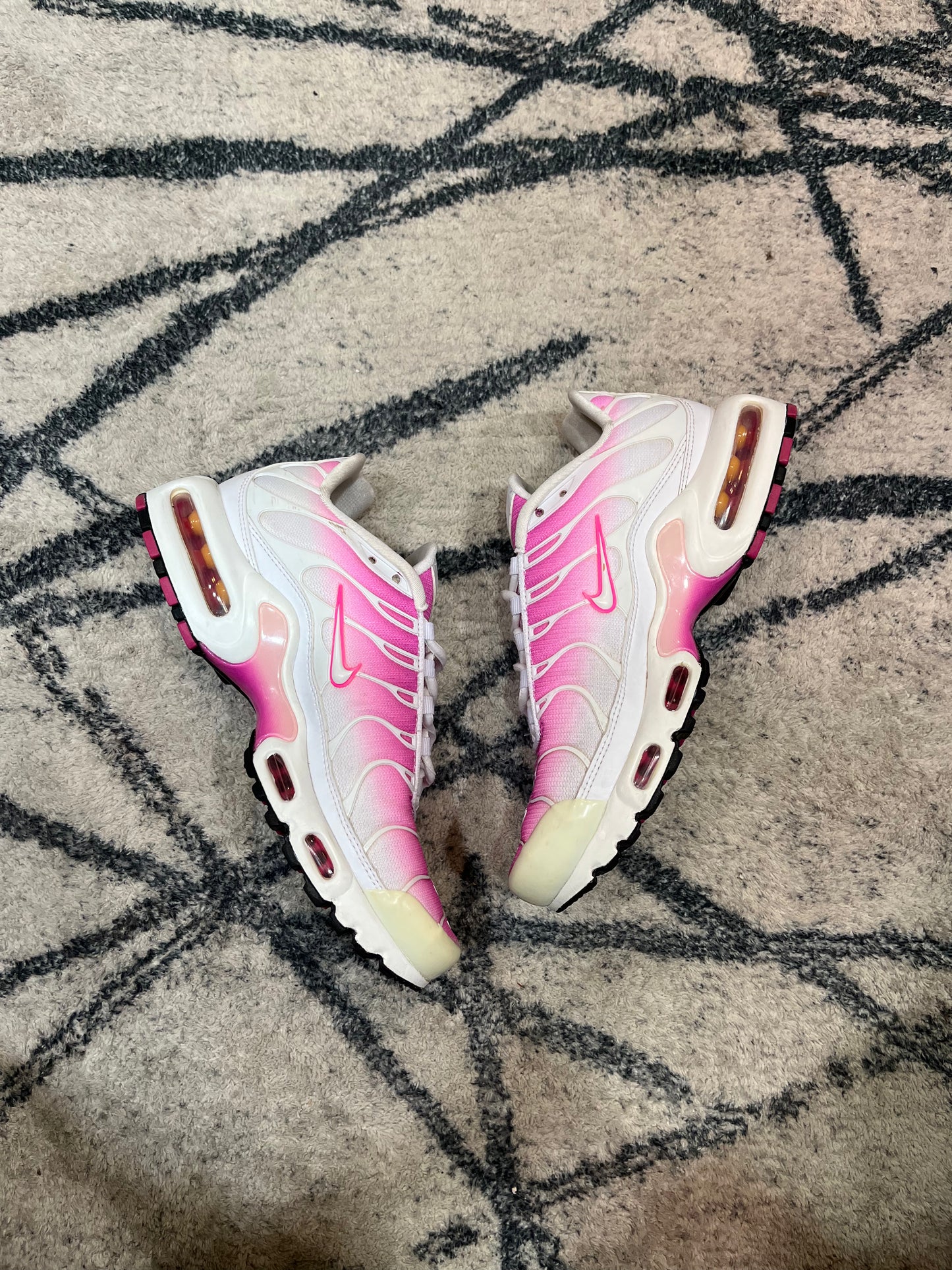 Nike Air Max Plus Pink Fade