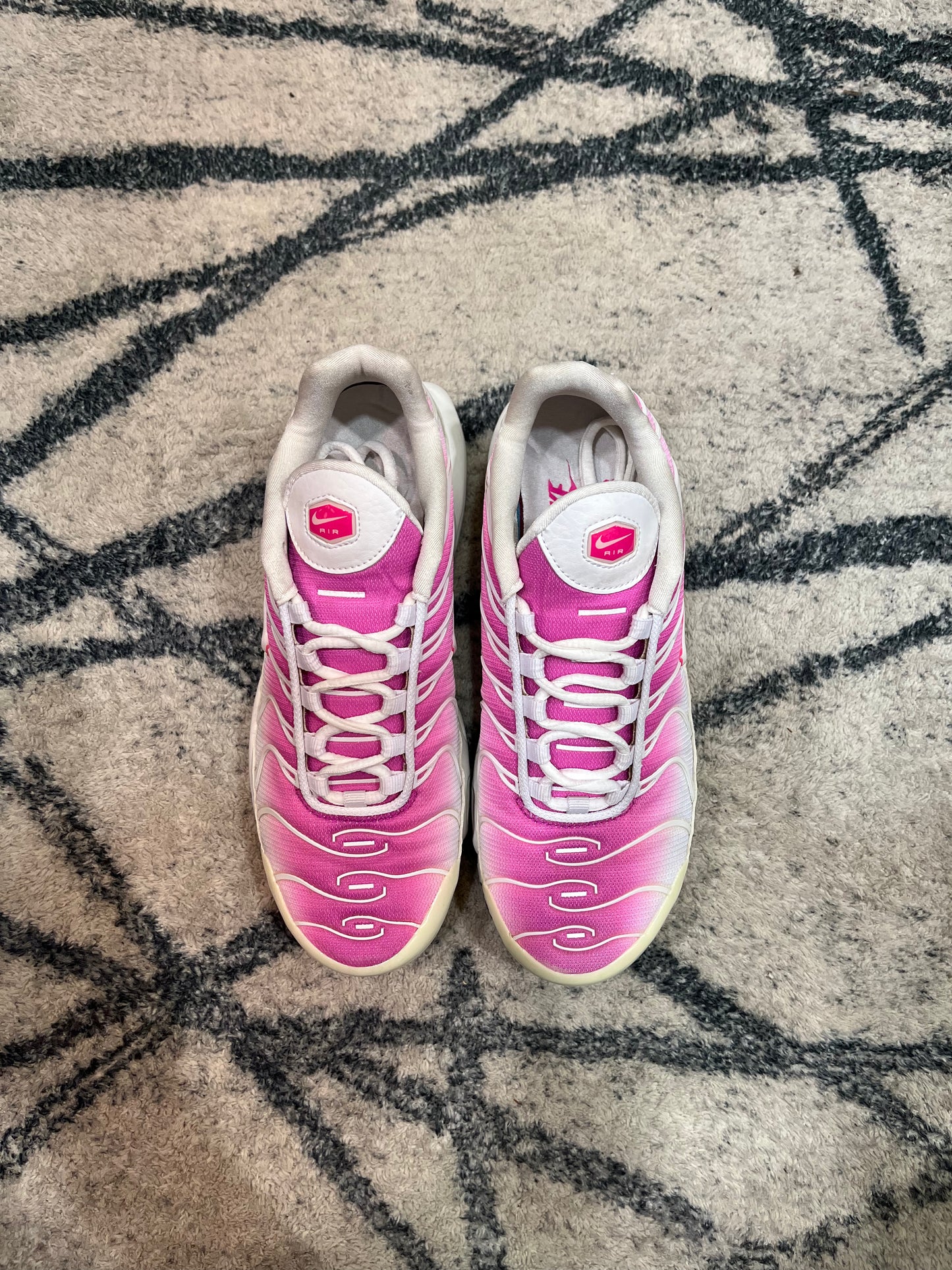 Nike Air Max Plus Pink Fade