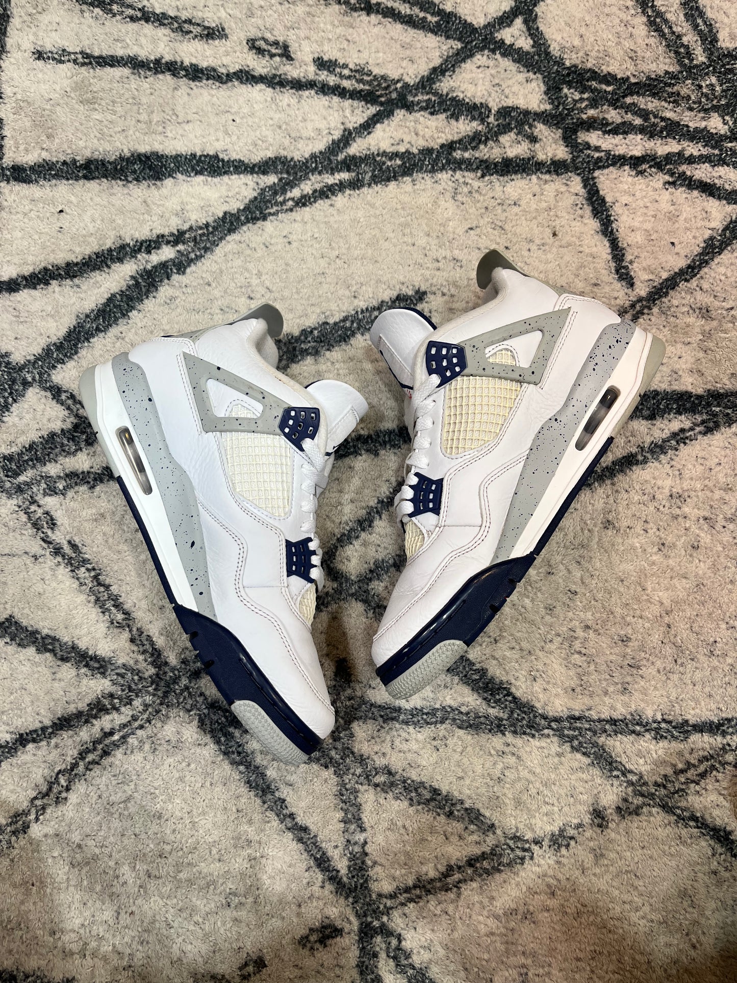Air Jordan 4 Midnight Navy