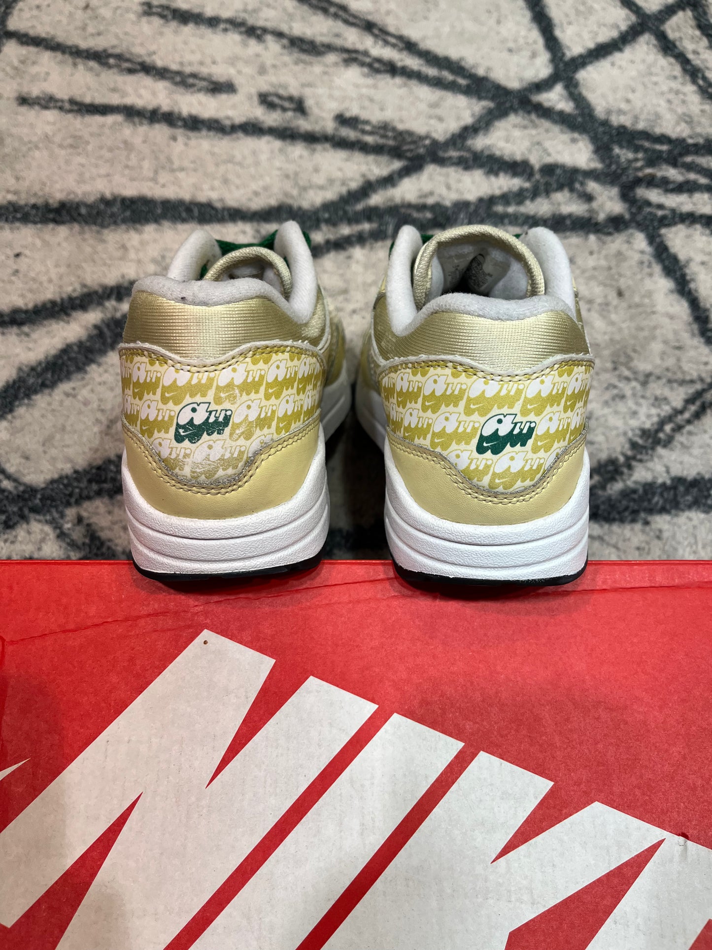 Nike Air Max 1 Lemonade