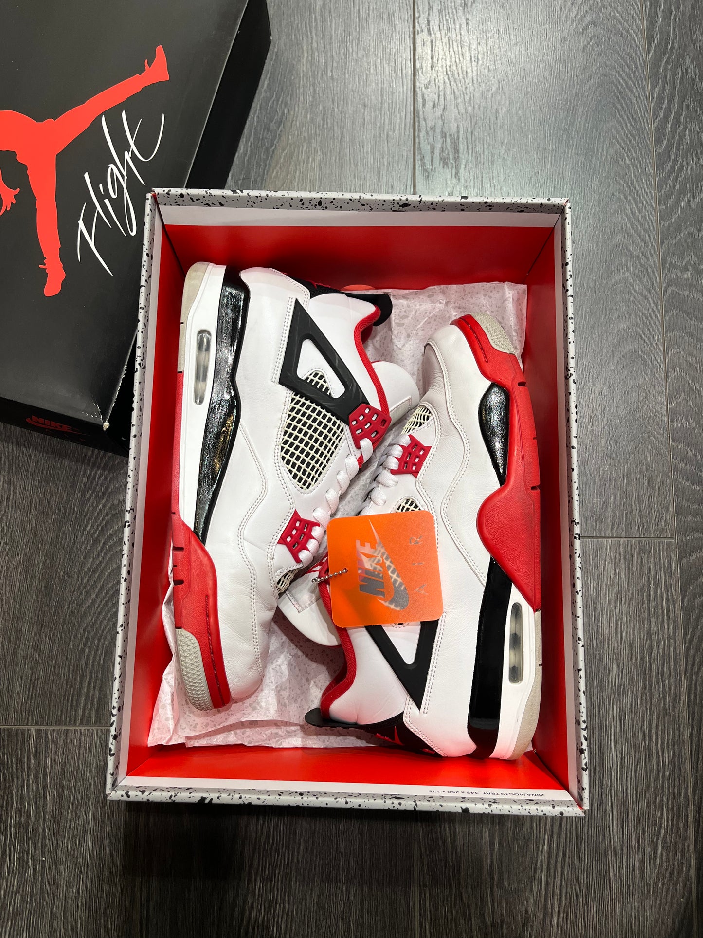 Air Jordan 4 Fire Red