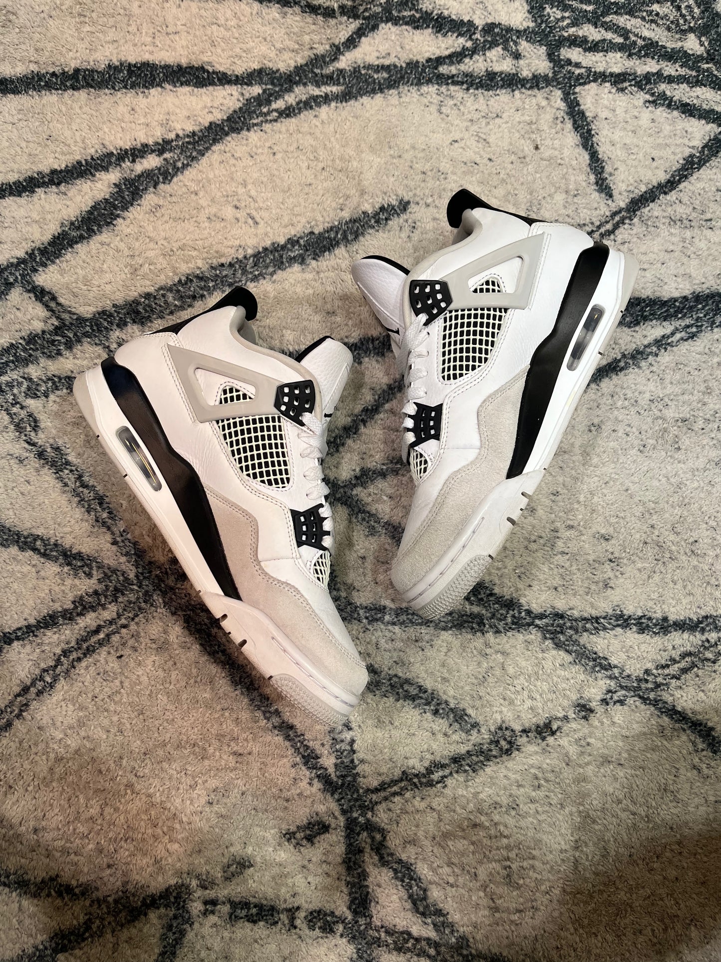 Air Jordan 4 Military Black