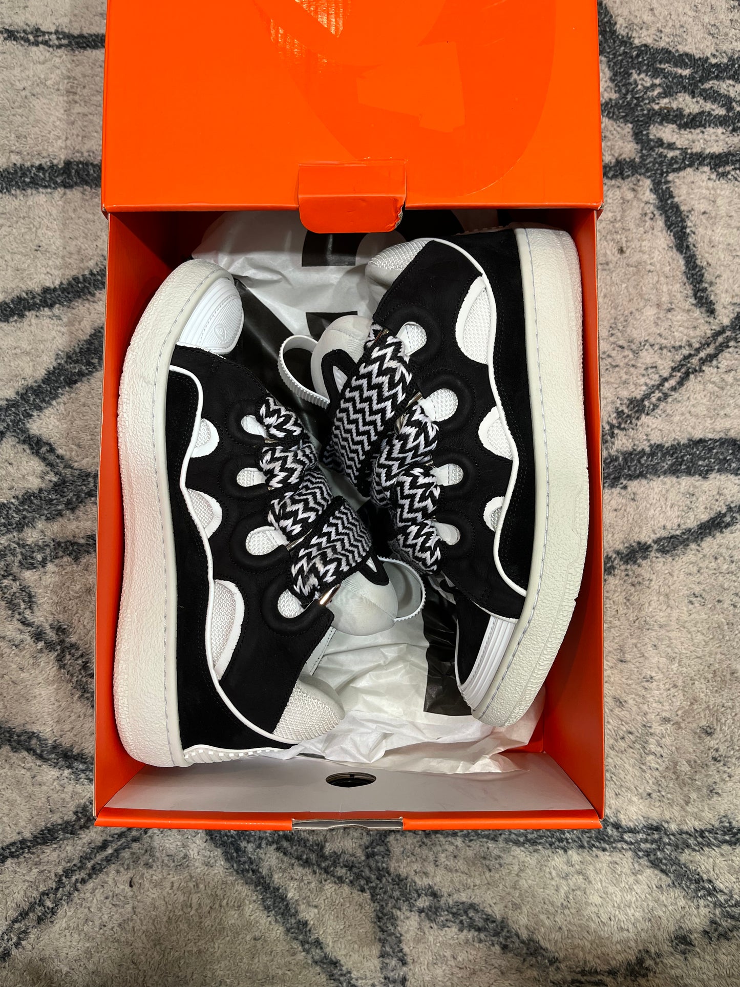 Lanvin Curb Black White