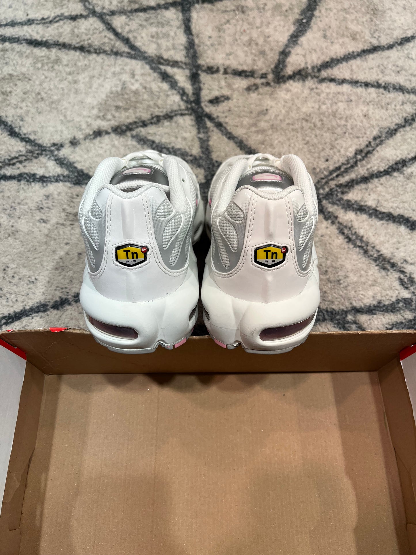 Nike Air Max Plus Summit White Jewel Pink
