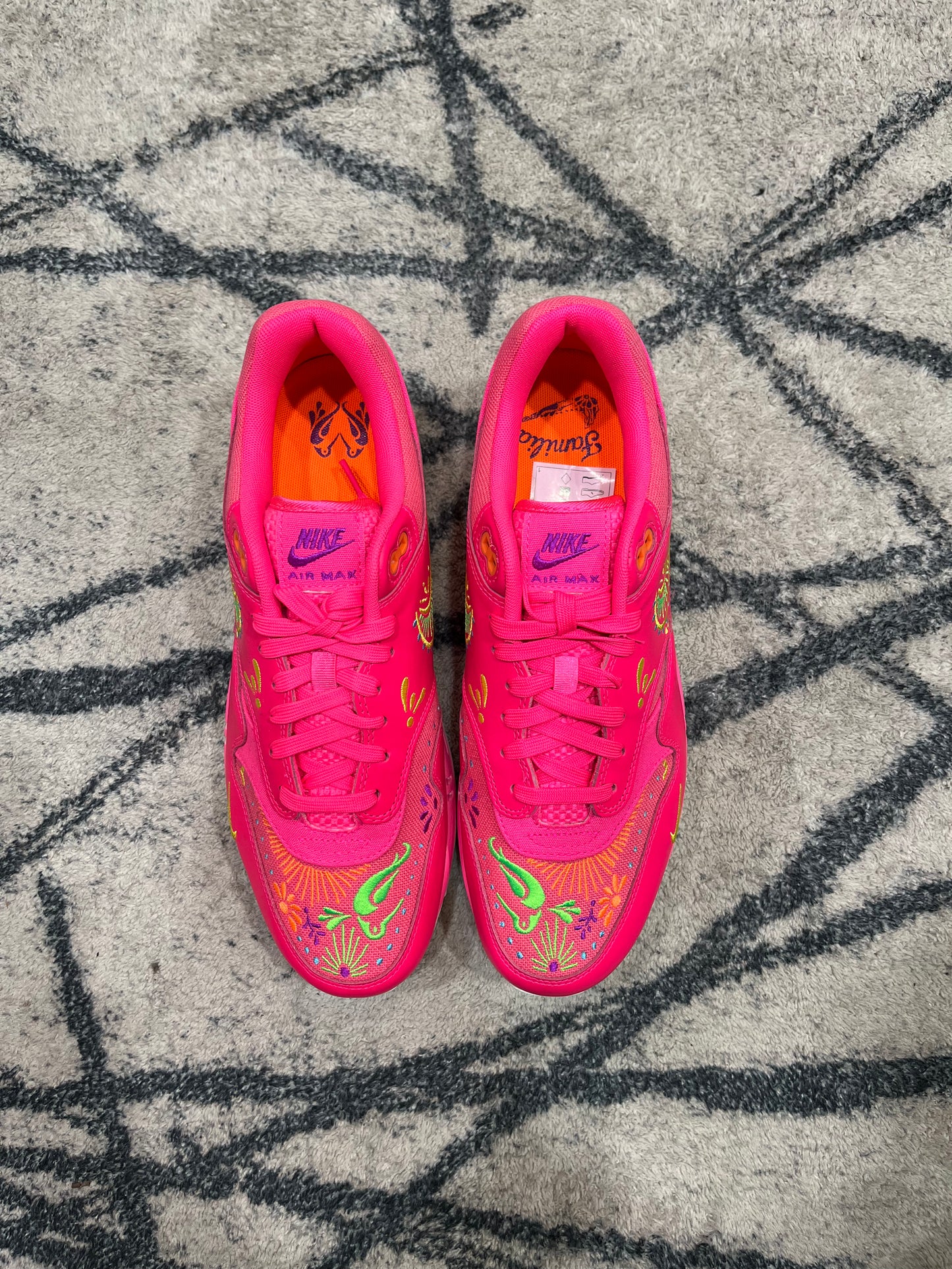 Nike Air Max 1 Hyperpink