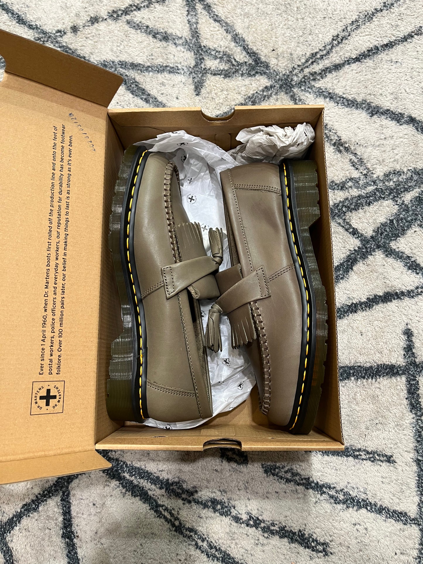 Doc Martens Adrian Olive