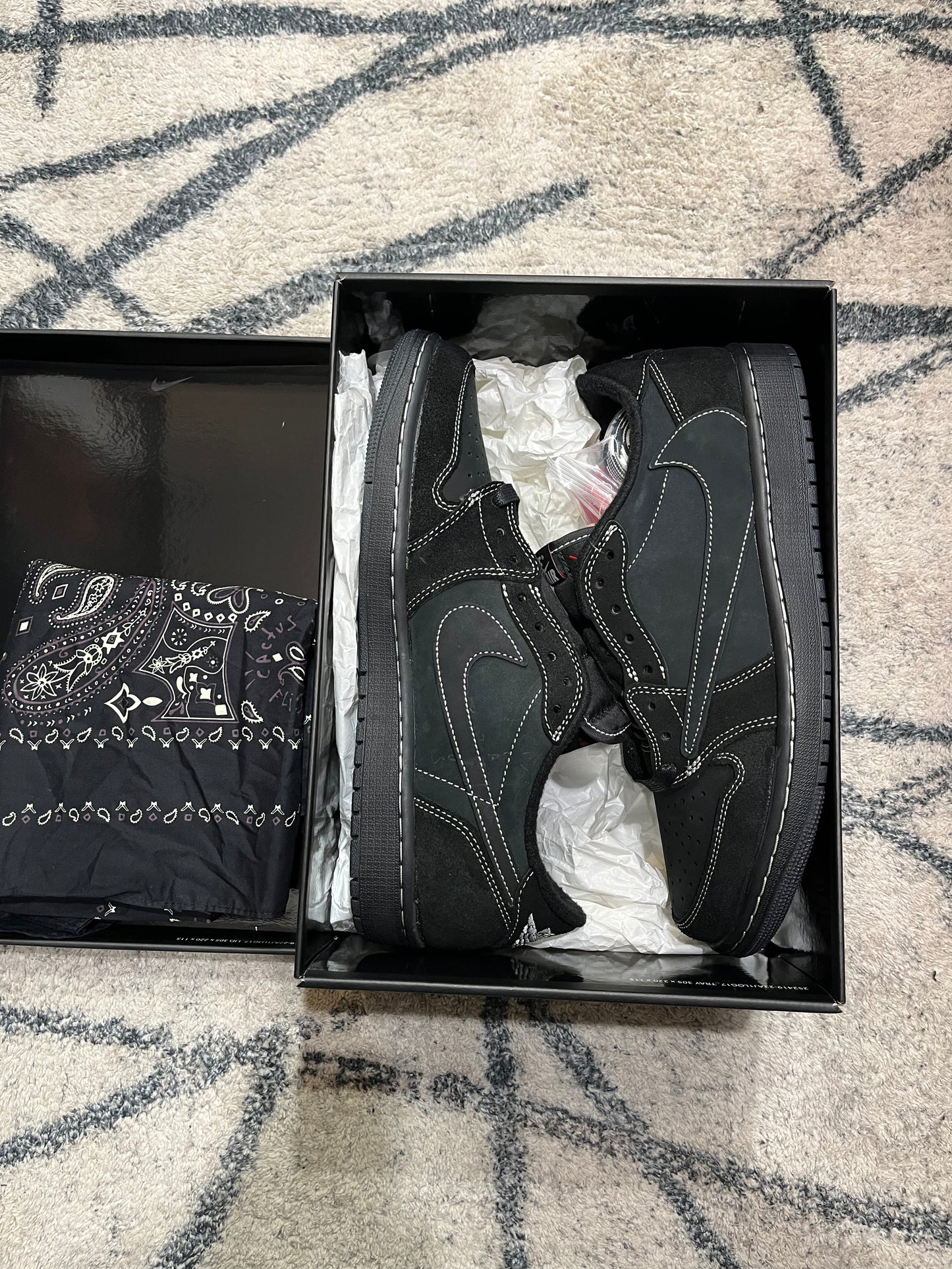 Air Jordan 1 Travis Scott Phantom