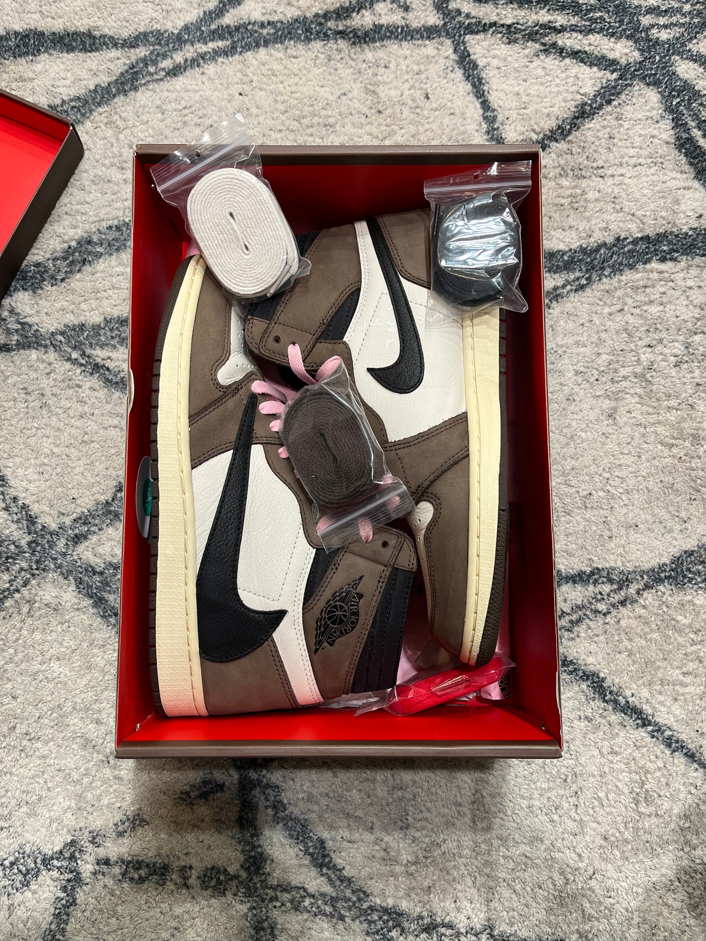 Air Jordan 1 High Travis Reverse Mocha