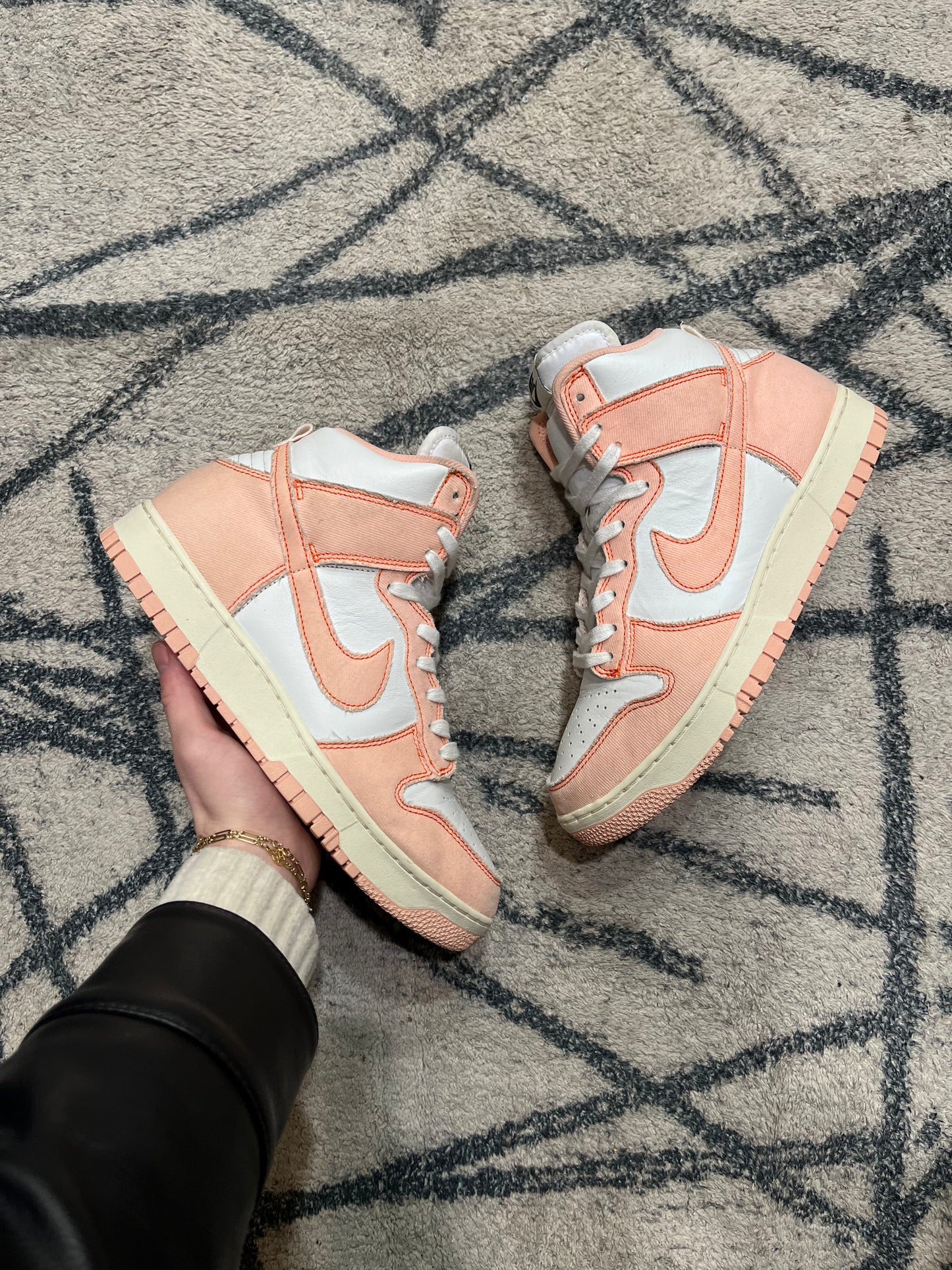 Nike Dunk High Peach