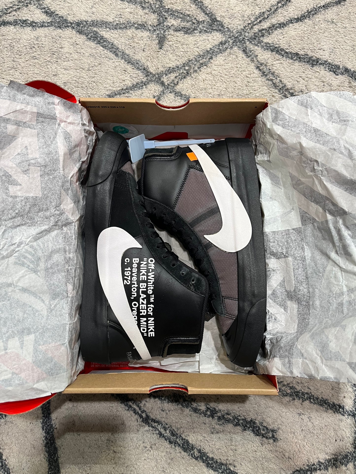 Nike Blazer Off White Black