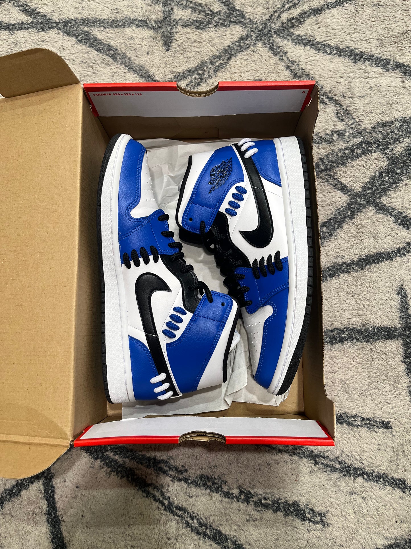 Air Jordan 1 Sister Hood