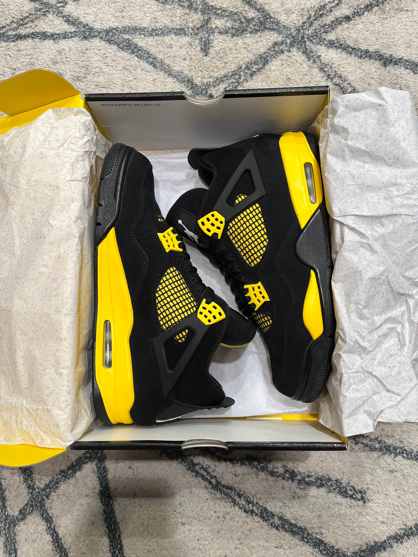 Air Jordan 4 Yellow Thunder