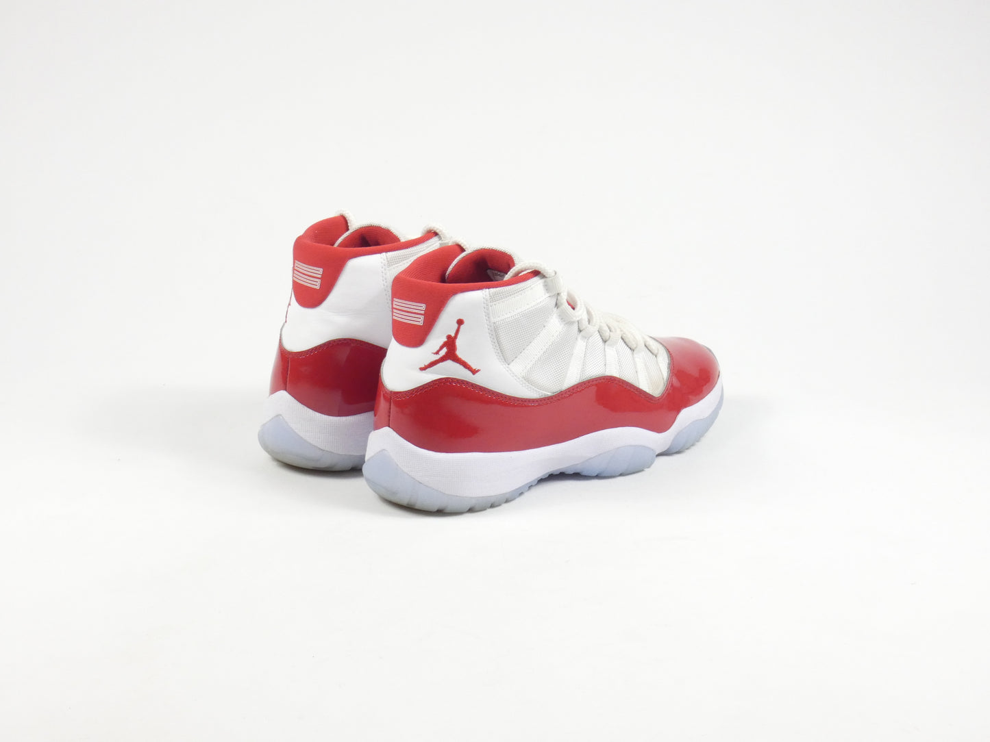 Air Jordan 11 Cherry