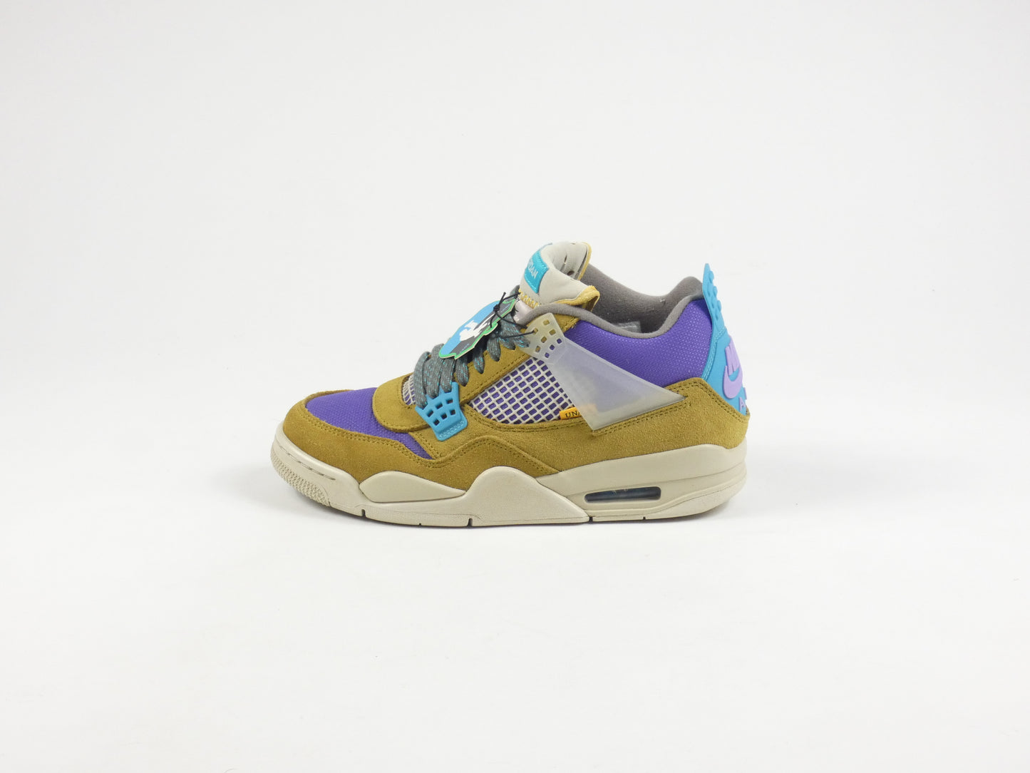 Air Jordan 4 Desert Union Moss
