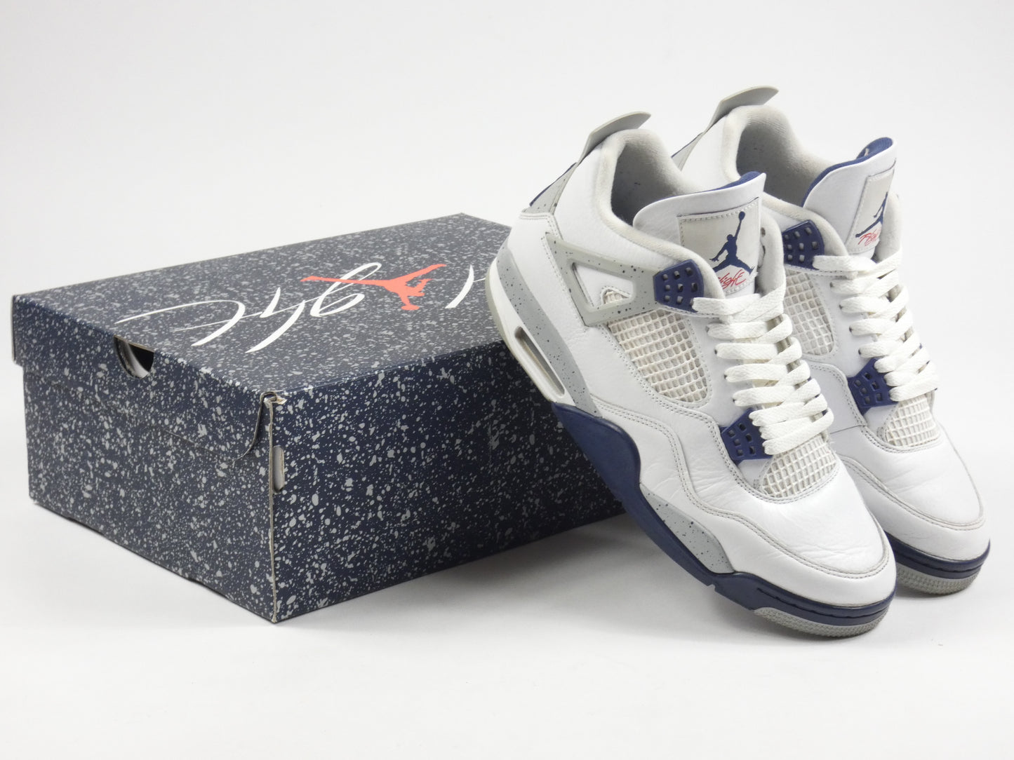 Air Jordan 4 Retro Midnight Navy