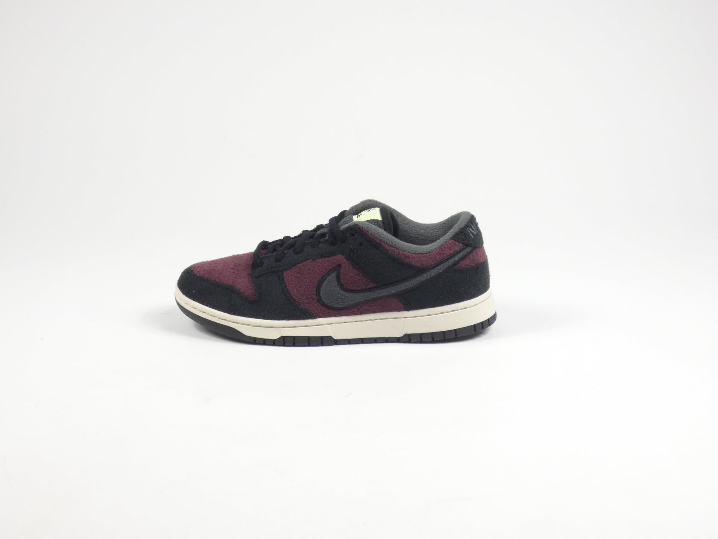 Nike Dunk Low Burgundy Crush