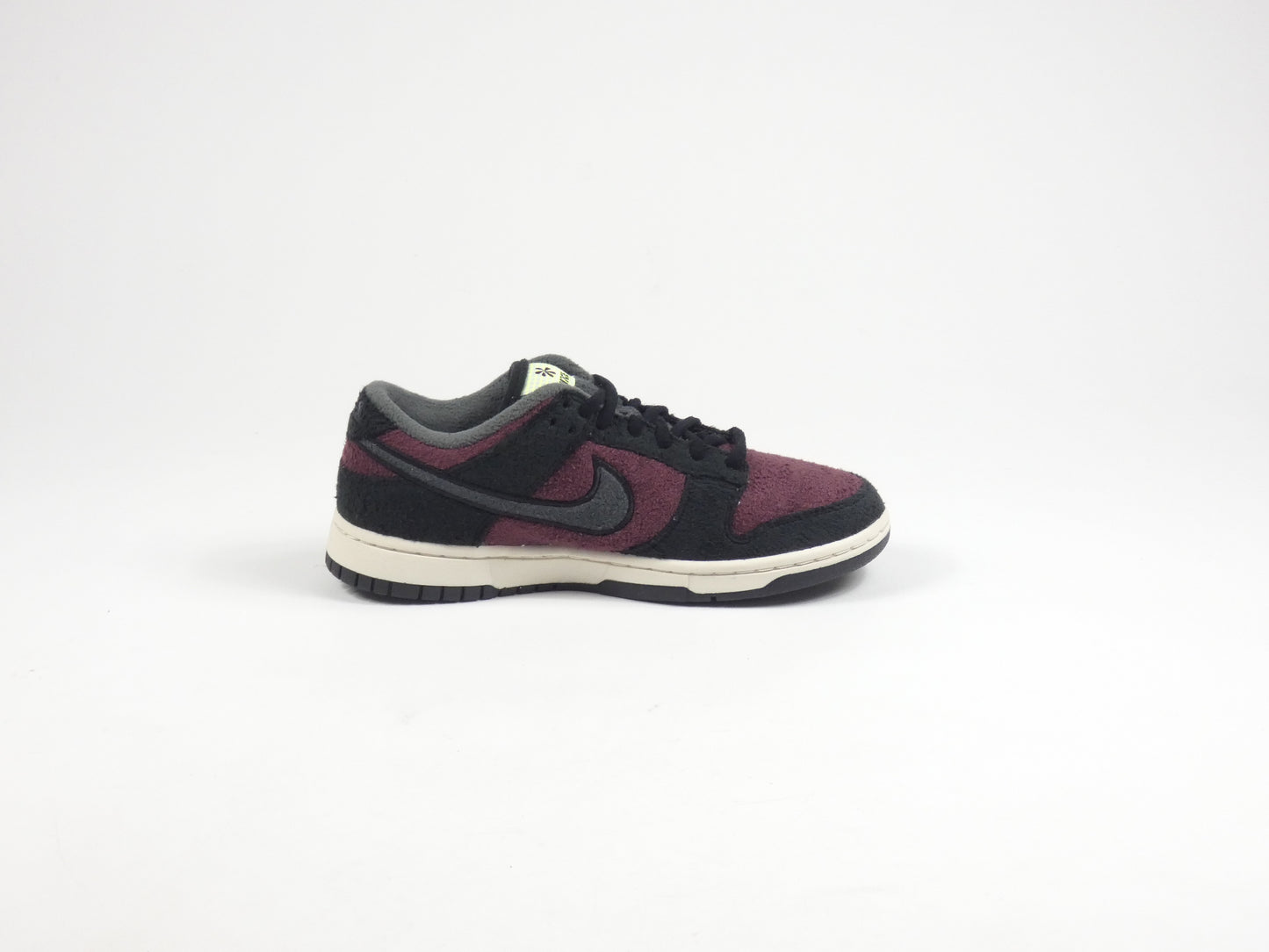 Nike Dunk Low Burgundy Crush
