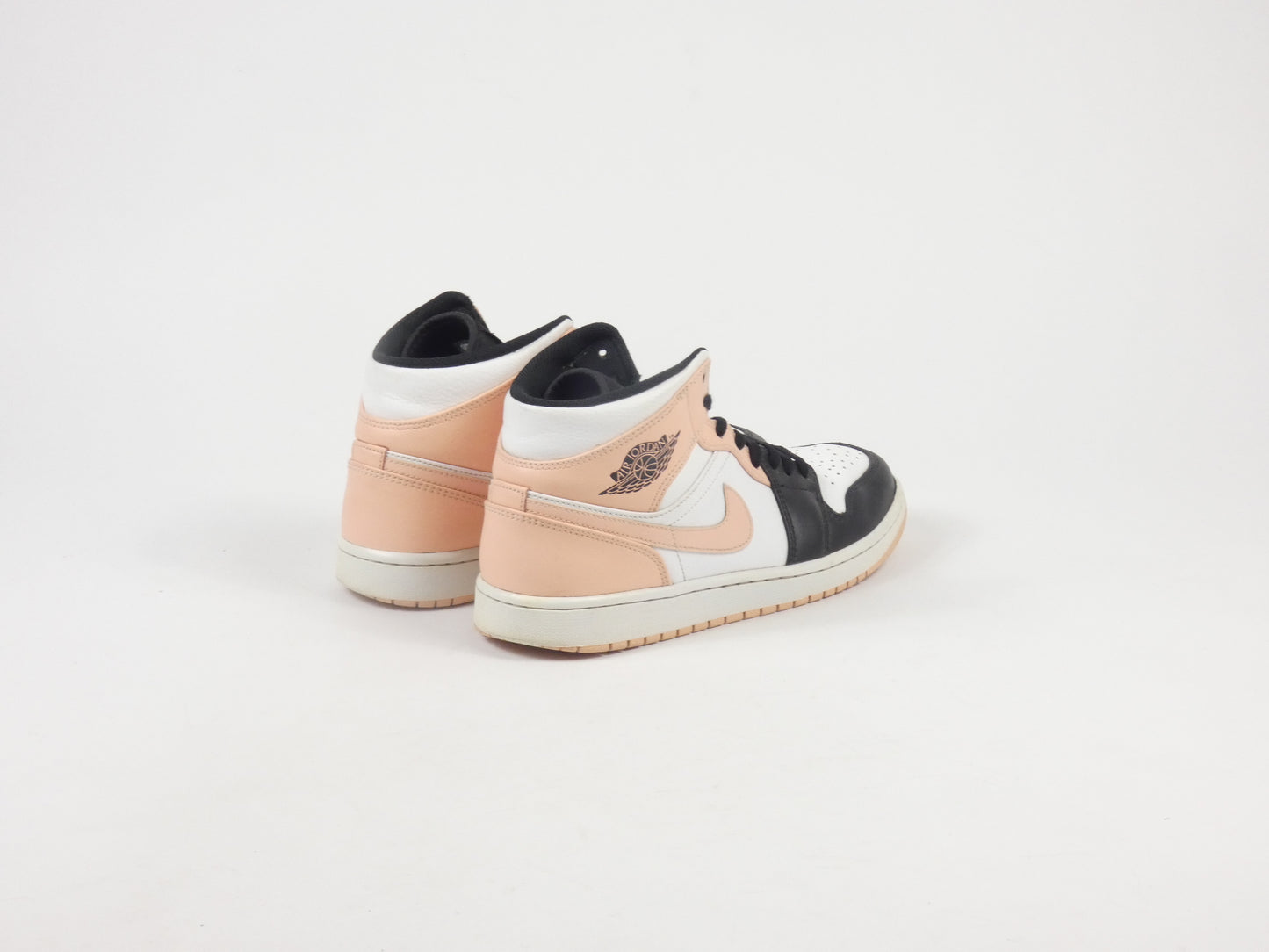 Air Jordan 1 Mid Artic Orange
