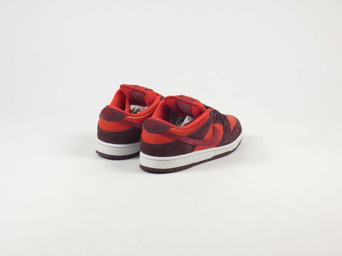 Nike Dunk SB Low Cherry