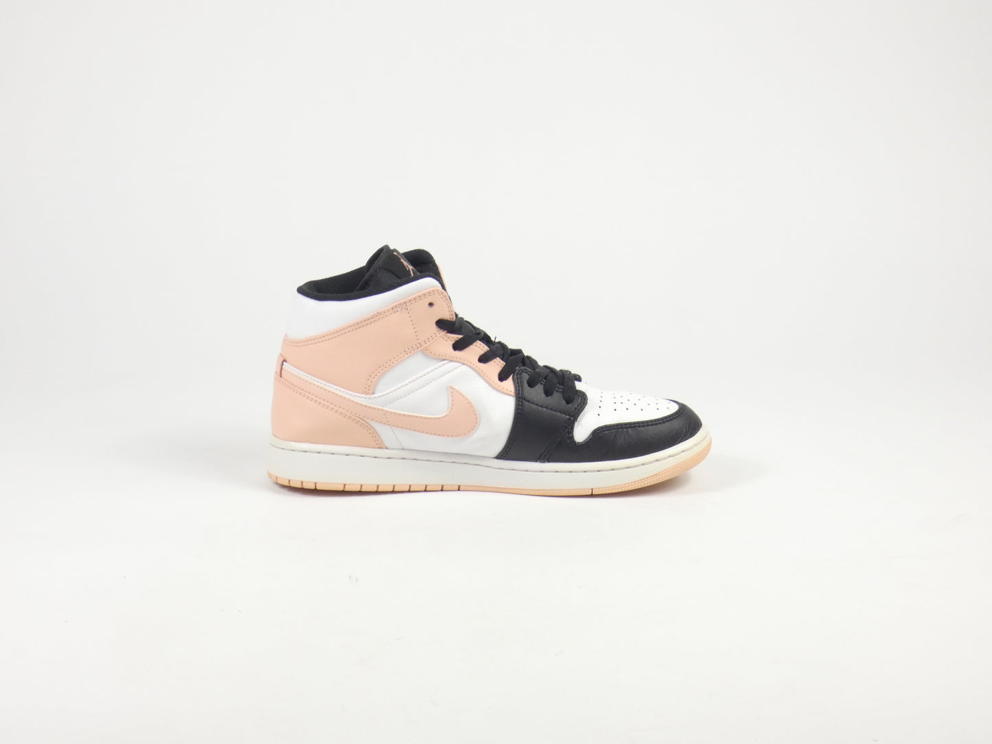 Air Jordan 1 Mid Artic Orange