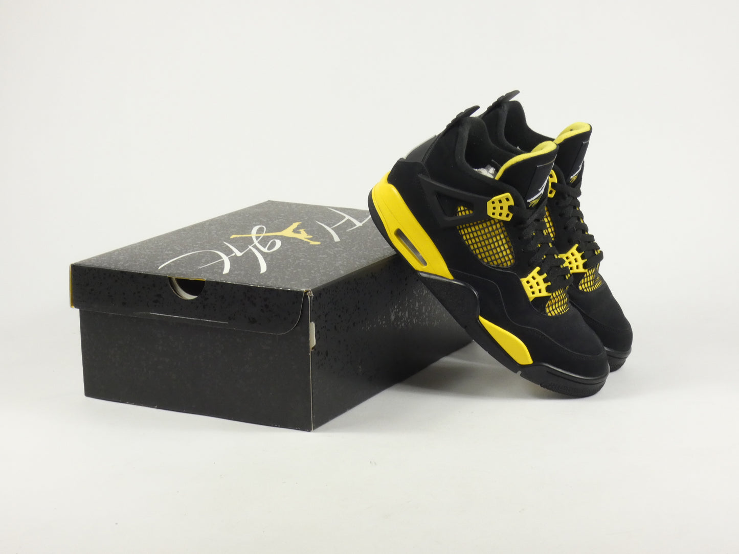 Air Jordan 4 Yellow Thunder